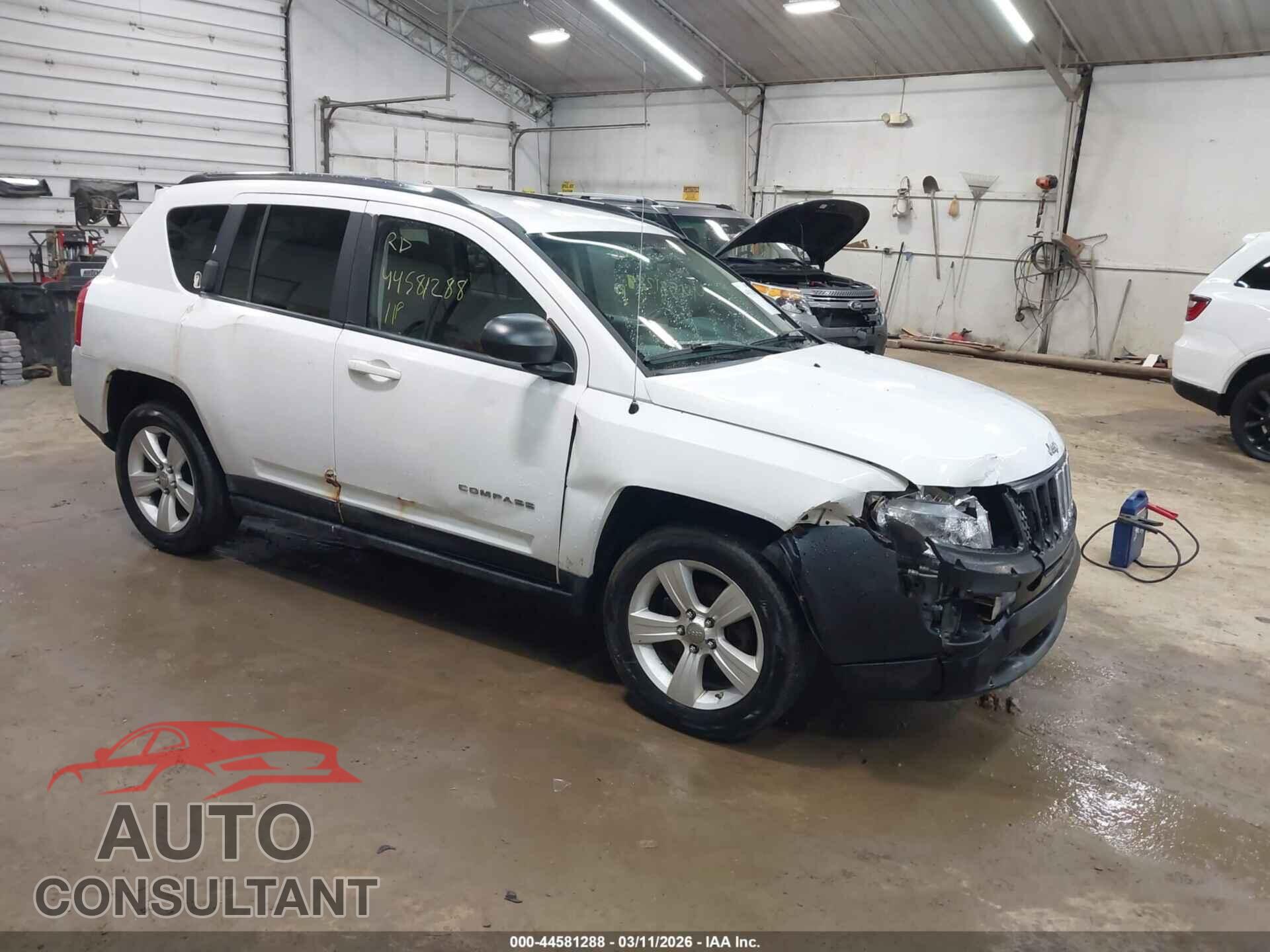 JEEP COMPASS 2011 - 1J4NF1FB2BD188660