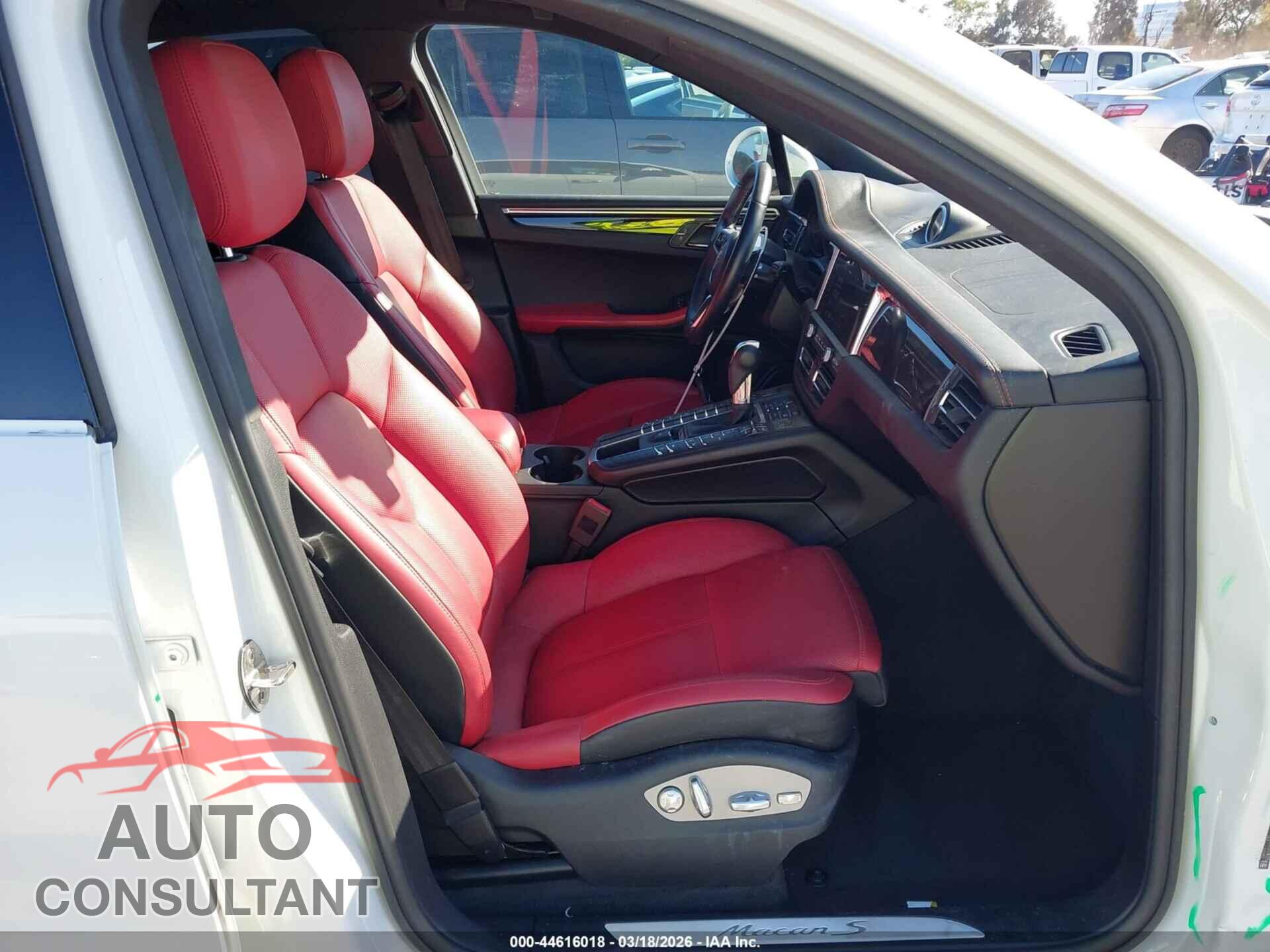 PORSCHE MACAN 2021 - WP1AB2A59MLB35405