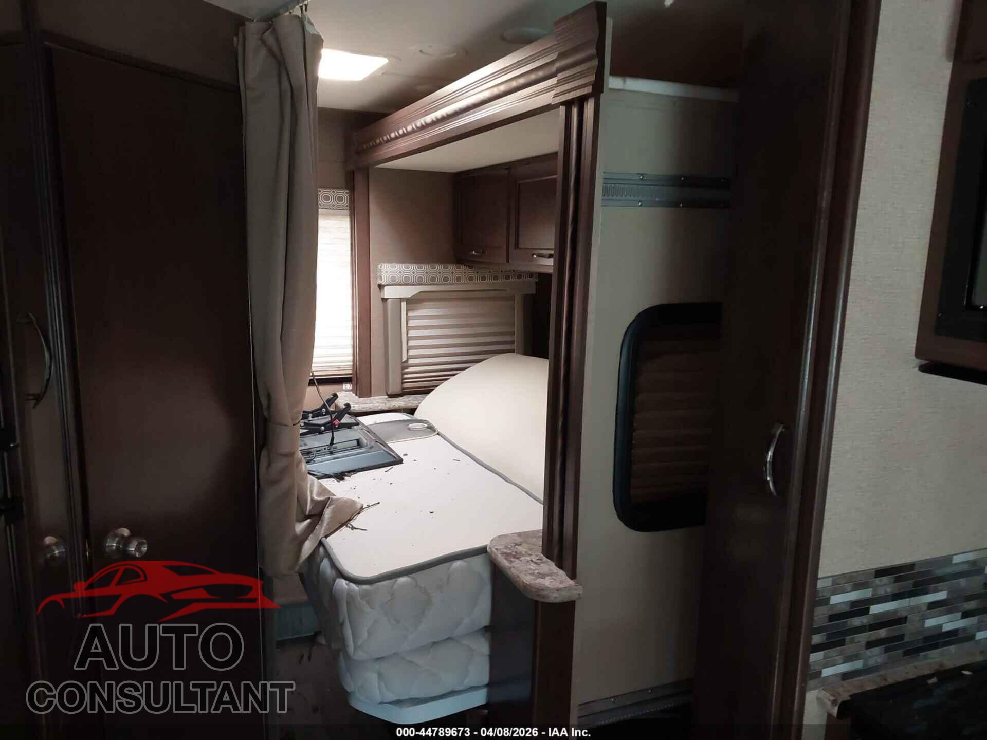 FORD E-350 CUTAWAY 2017 - 1FDWE3FS3HDC48989