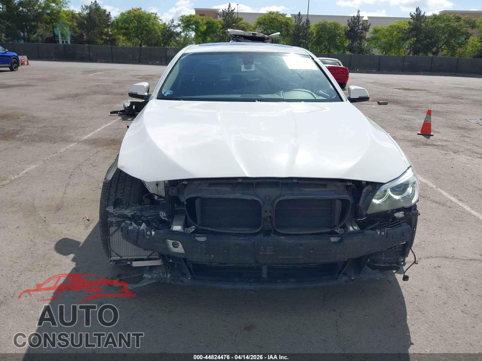 BMW 528I 2016 - WBA5A5C51GD528086