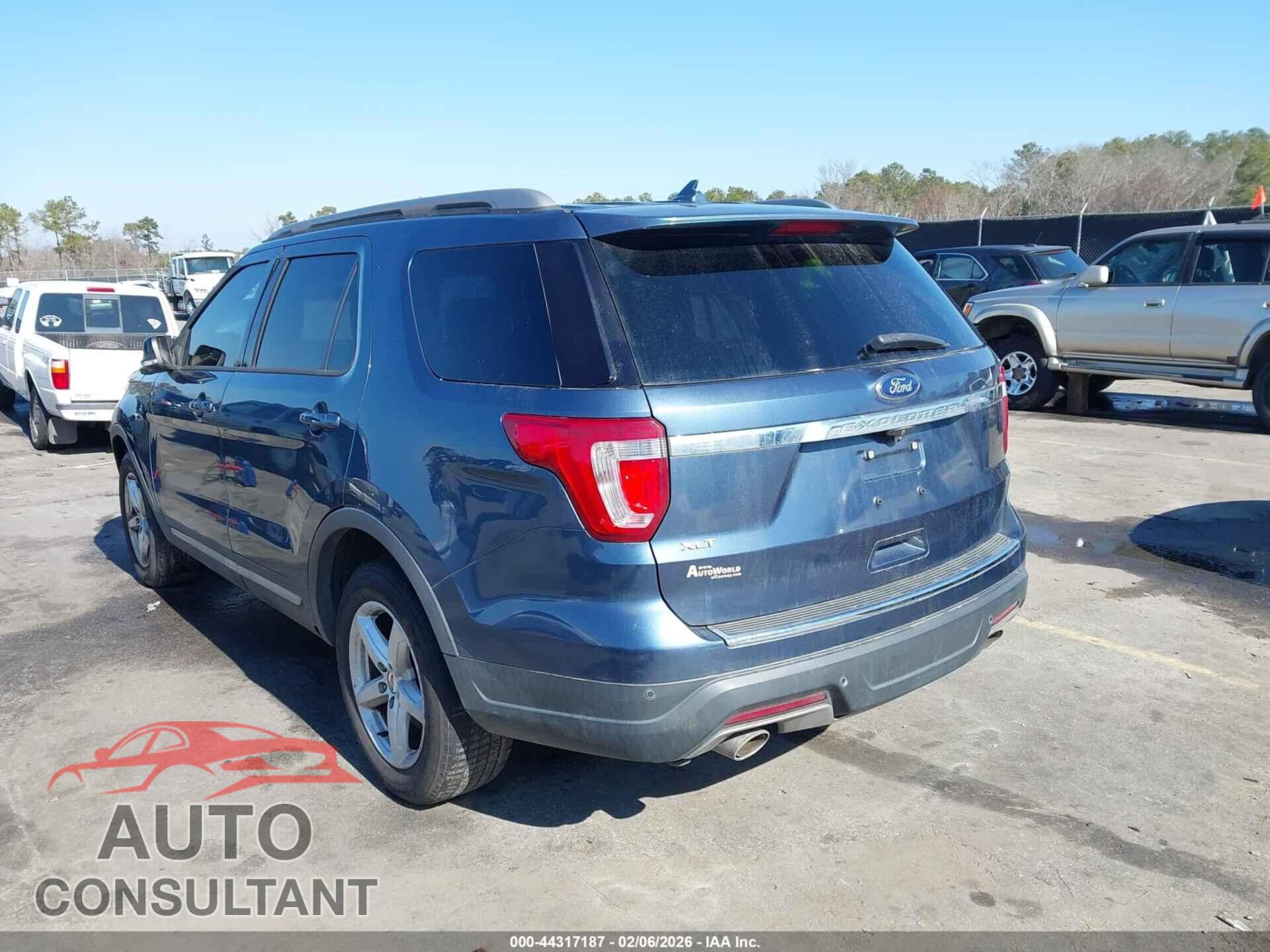 FORD EXPLORER 2018 - 1FM5K7D80JGB17588
