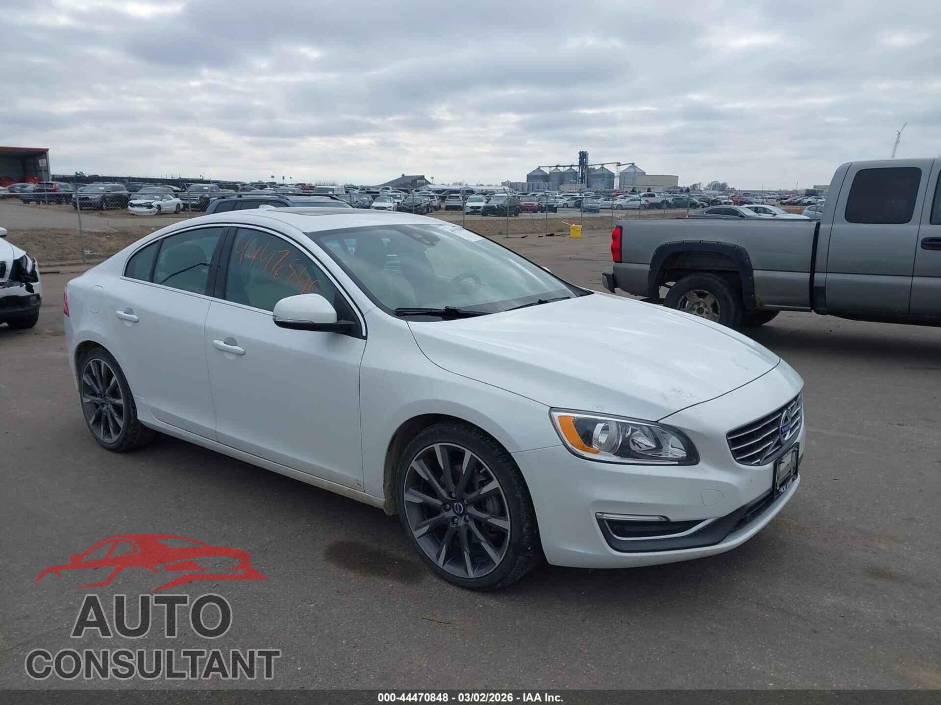 VOLVO S60 2015 - YV1612TK3F2332425