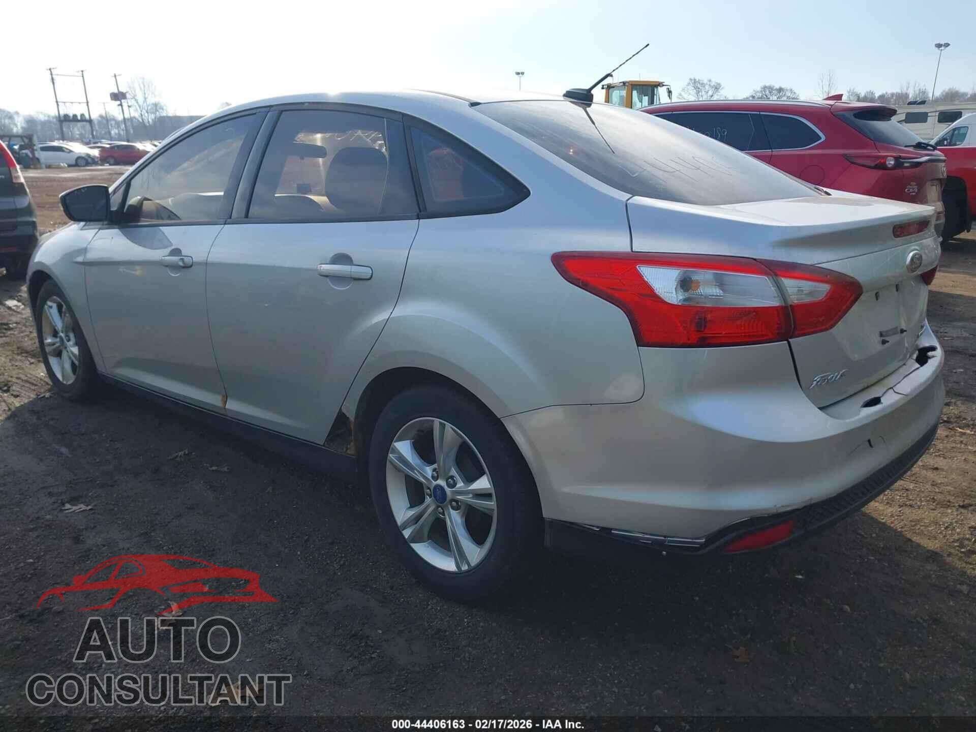 FORD FOCUS 2013 - 1FADP3F2XDL113844