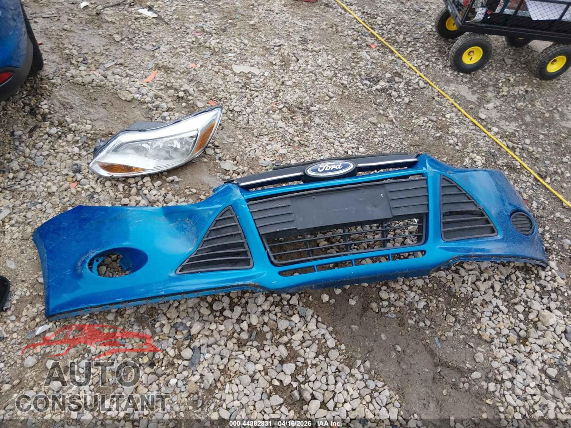 FORD FOCUS 2014 - 1FADP3F25EL447779