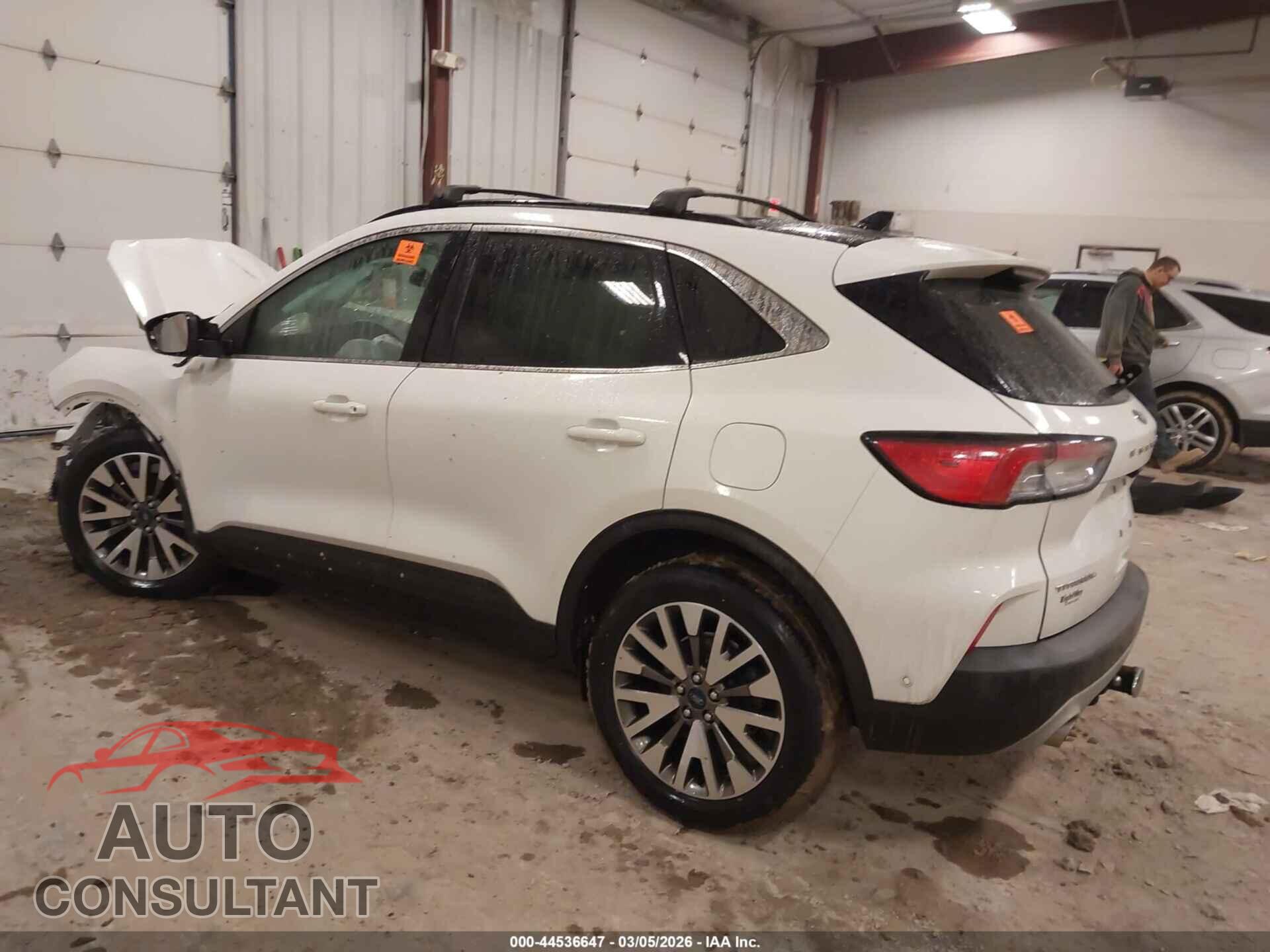 FORD ESCAPE 2020 - 1FMCU9J95LUA38352