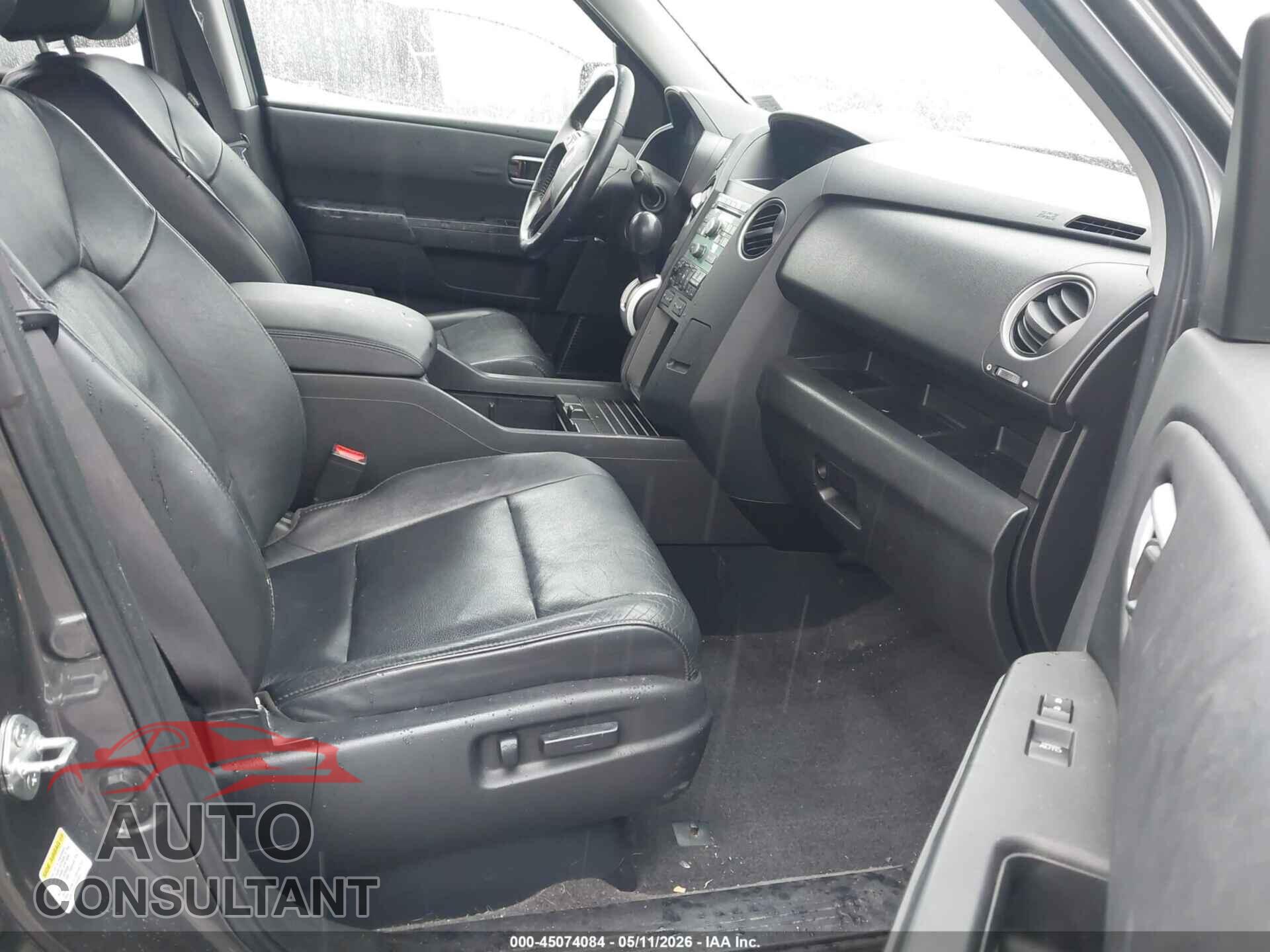 HONDA PILOT 2011 - 5FNYF4H5XBB014310