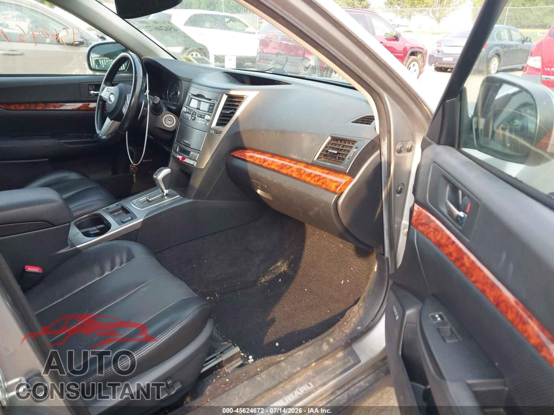 SUBARU OUTBACK 2011 - 4S4BRBKC7B3327204