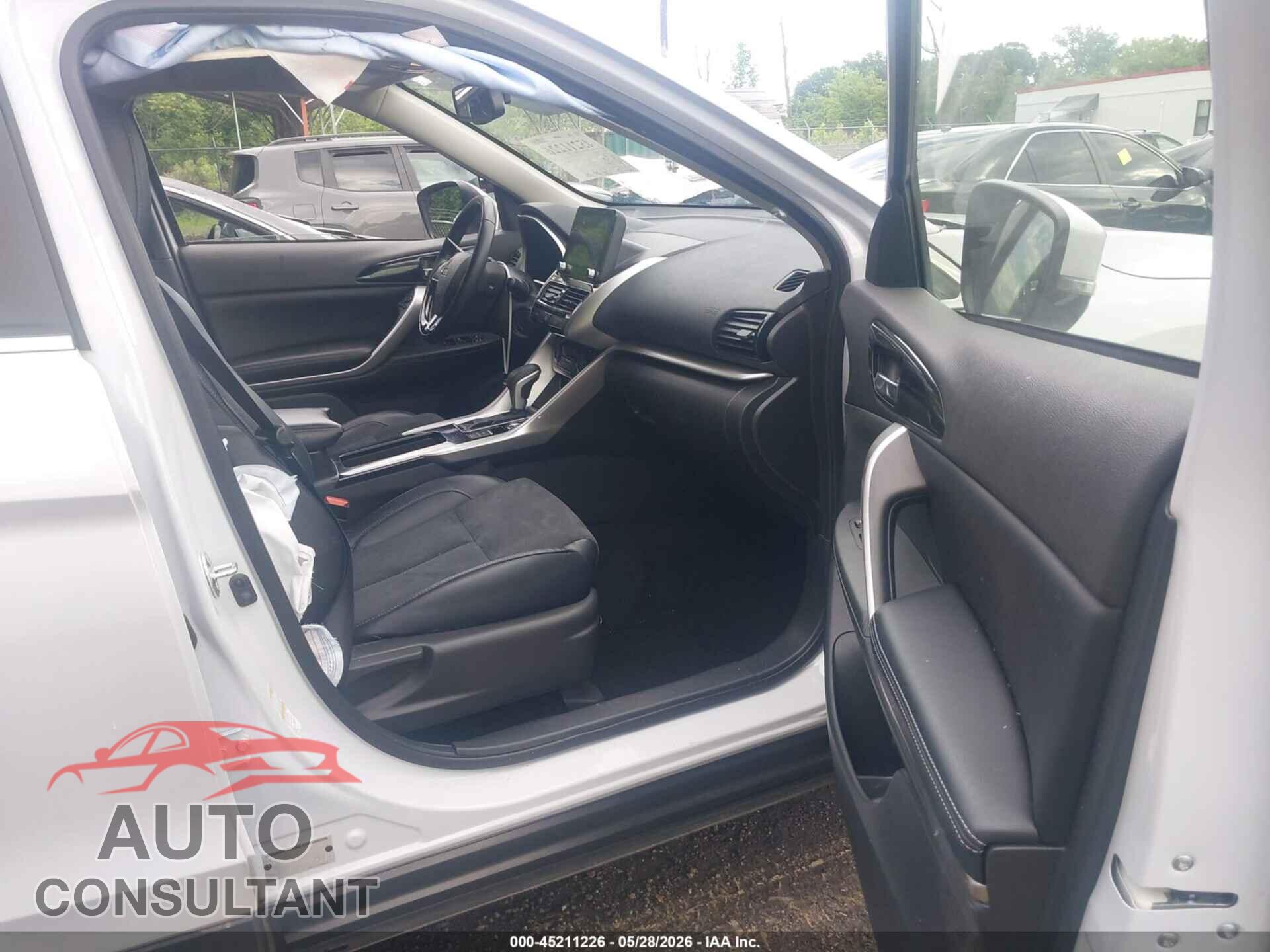 MITSUBISHI ECLIPSE CROSS 2024 - JA4ATWAA0RZ068226