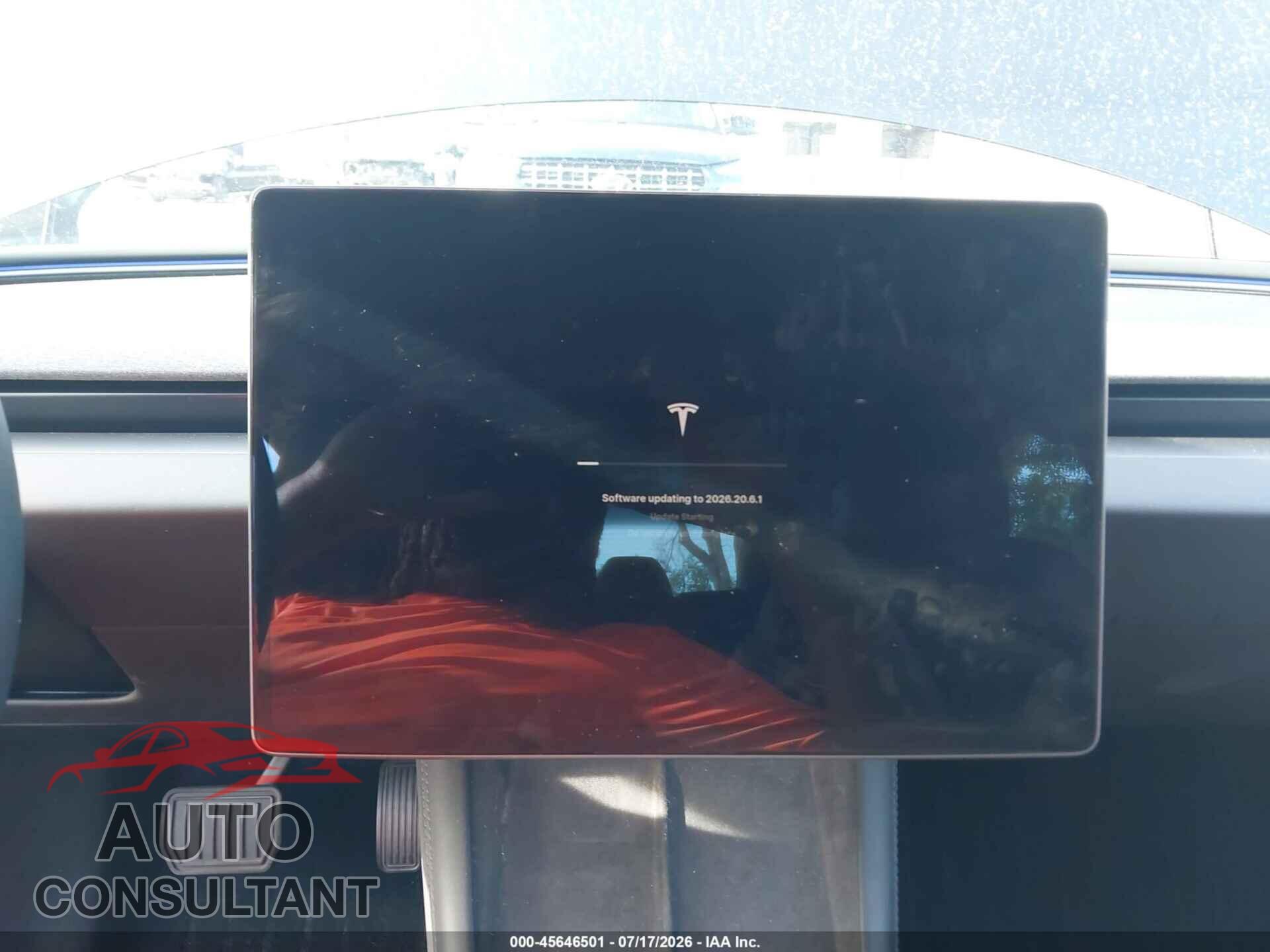 TESLA MODEL 3 2025 - 5YJ3E1EA4SF032637