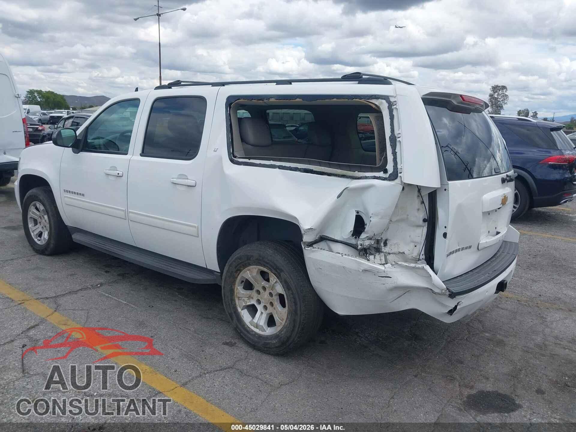CHEVROLET SUBURBAN 1500 2014 - 1GNSCJE00ER122981