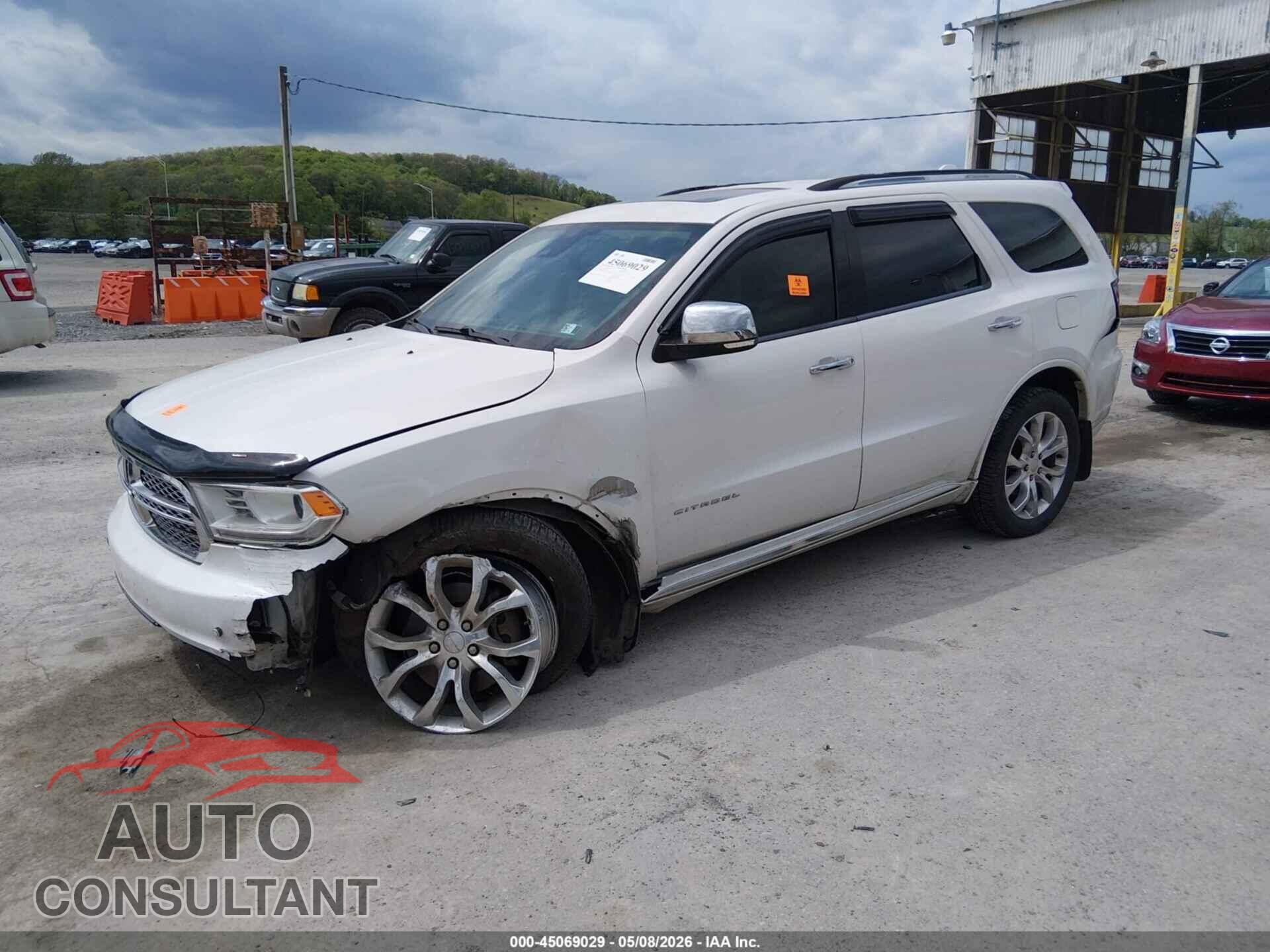 DODGE DURANGO 2018 - 1C4SDJETXJC101309