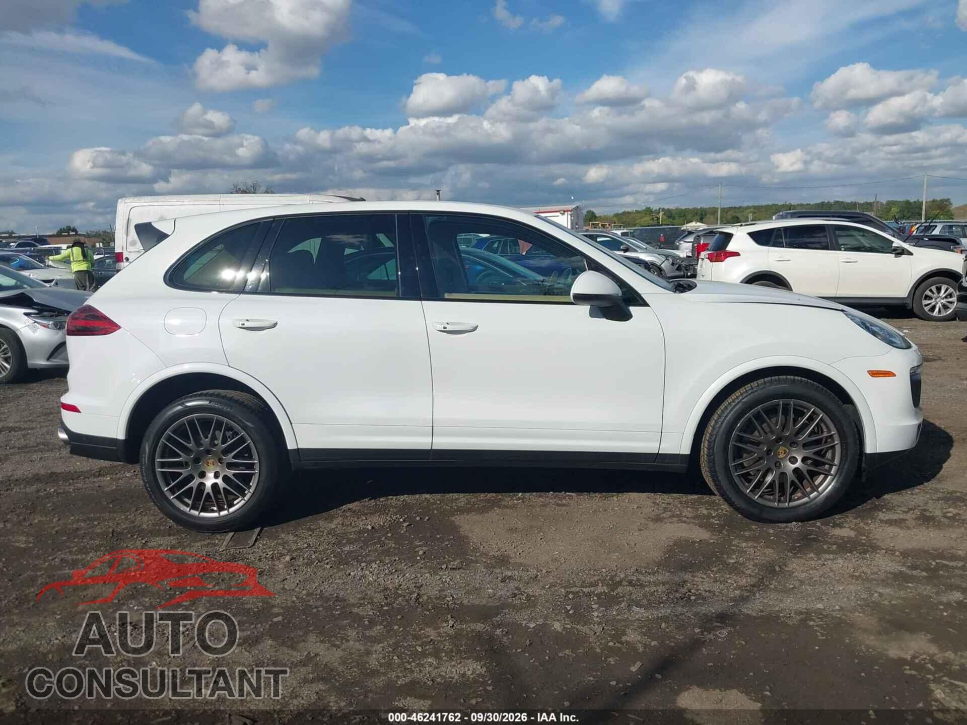 PORSCHE CAYENNE 2017 - WP1AA2A28HKA83561