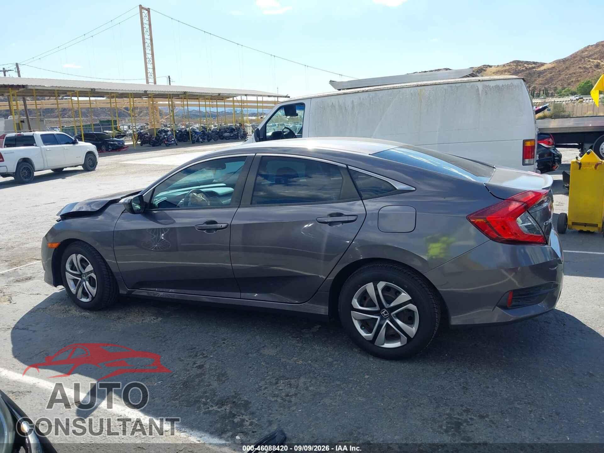 HONDA CIVIC 2018 - 2HGFC2F55JH507992