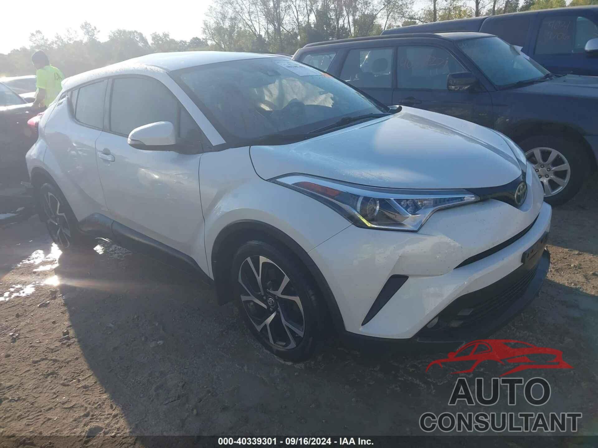 TOYOTA C-HR 2018 - NMTKHMBX4JR012815