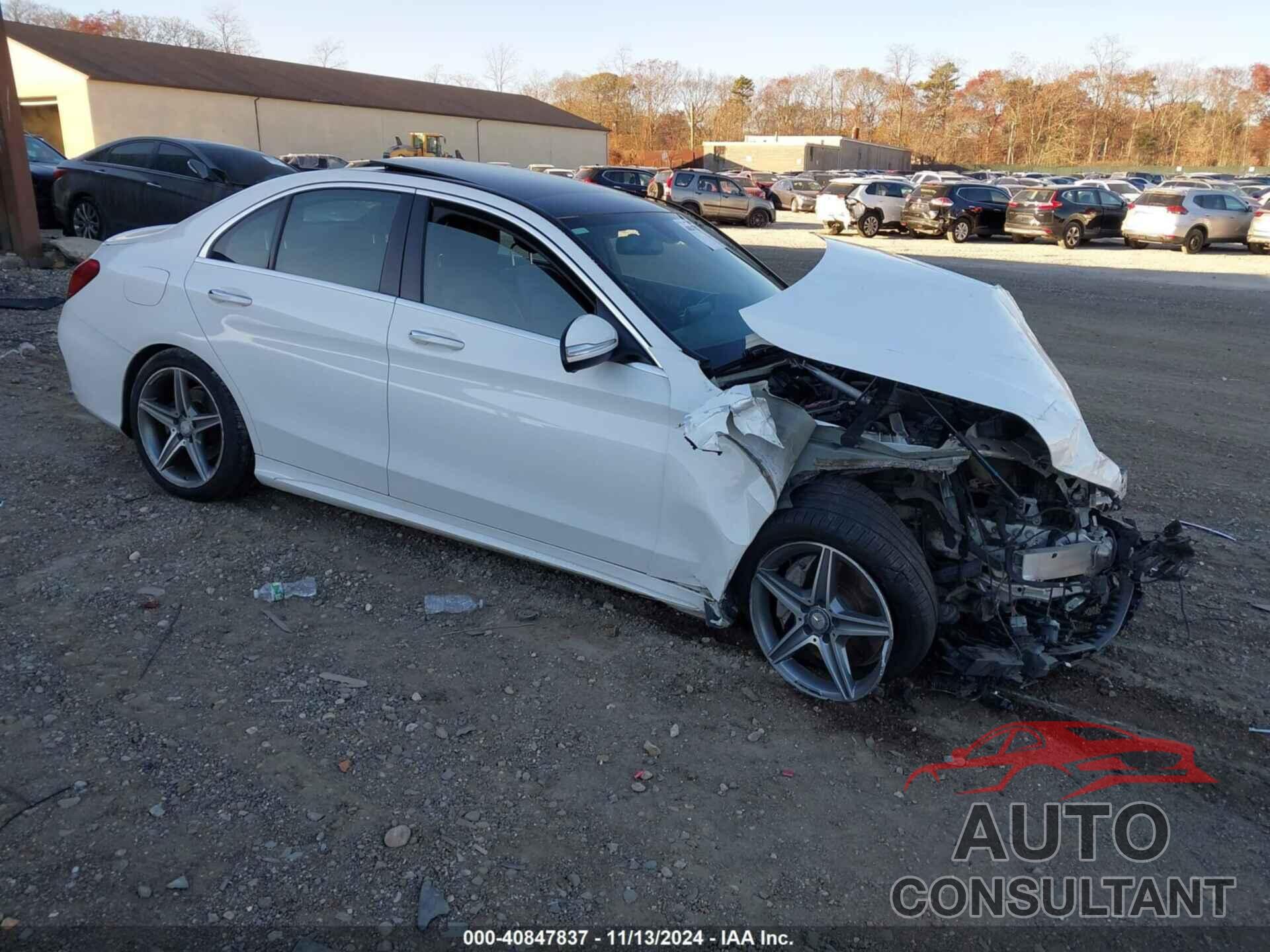 MERCEDES-BENZ C 300 2015 - 55SWF4KB1FU020121