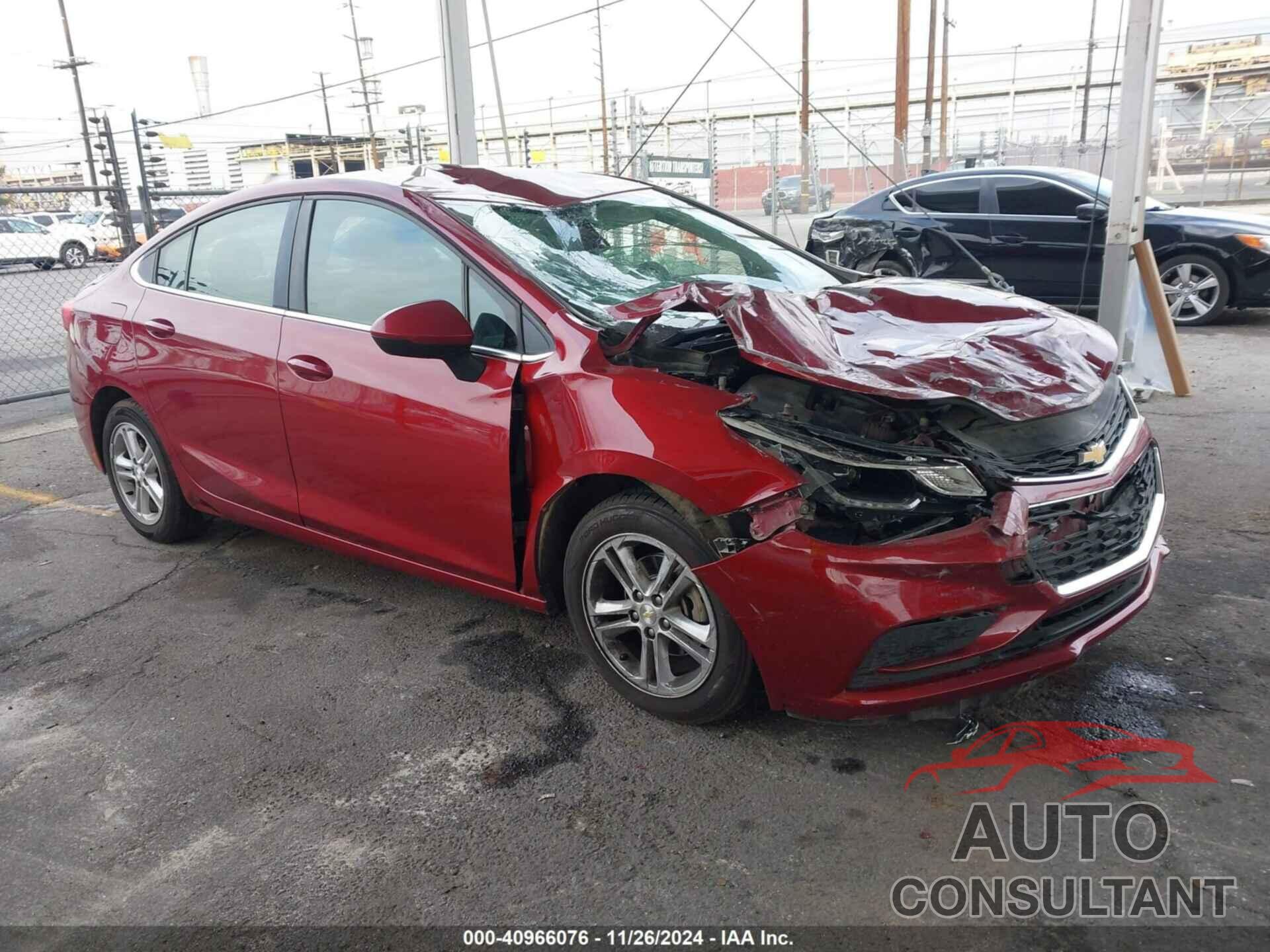 CHEVROLET CRUZE 2018 - 1G1BE5SM9J7247803