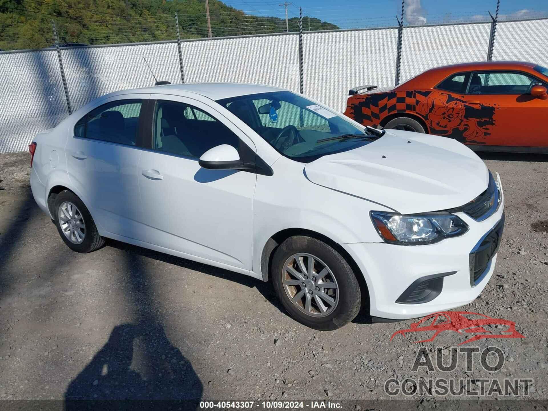 CHEVROLET SONIC 2020 - 1G1JD5SB6L4135722