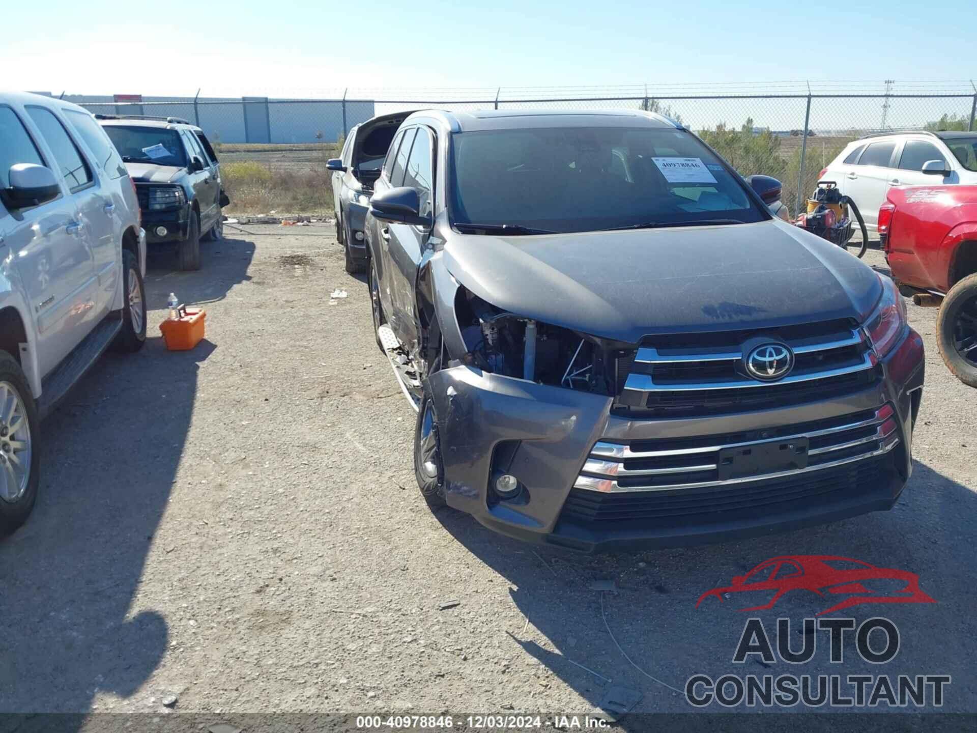 TOYOTA HIGHLANDER 2019 - 5TDDZRFH4KS709975