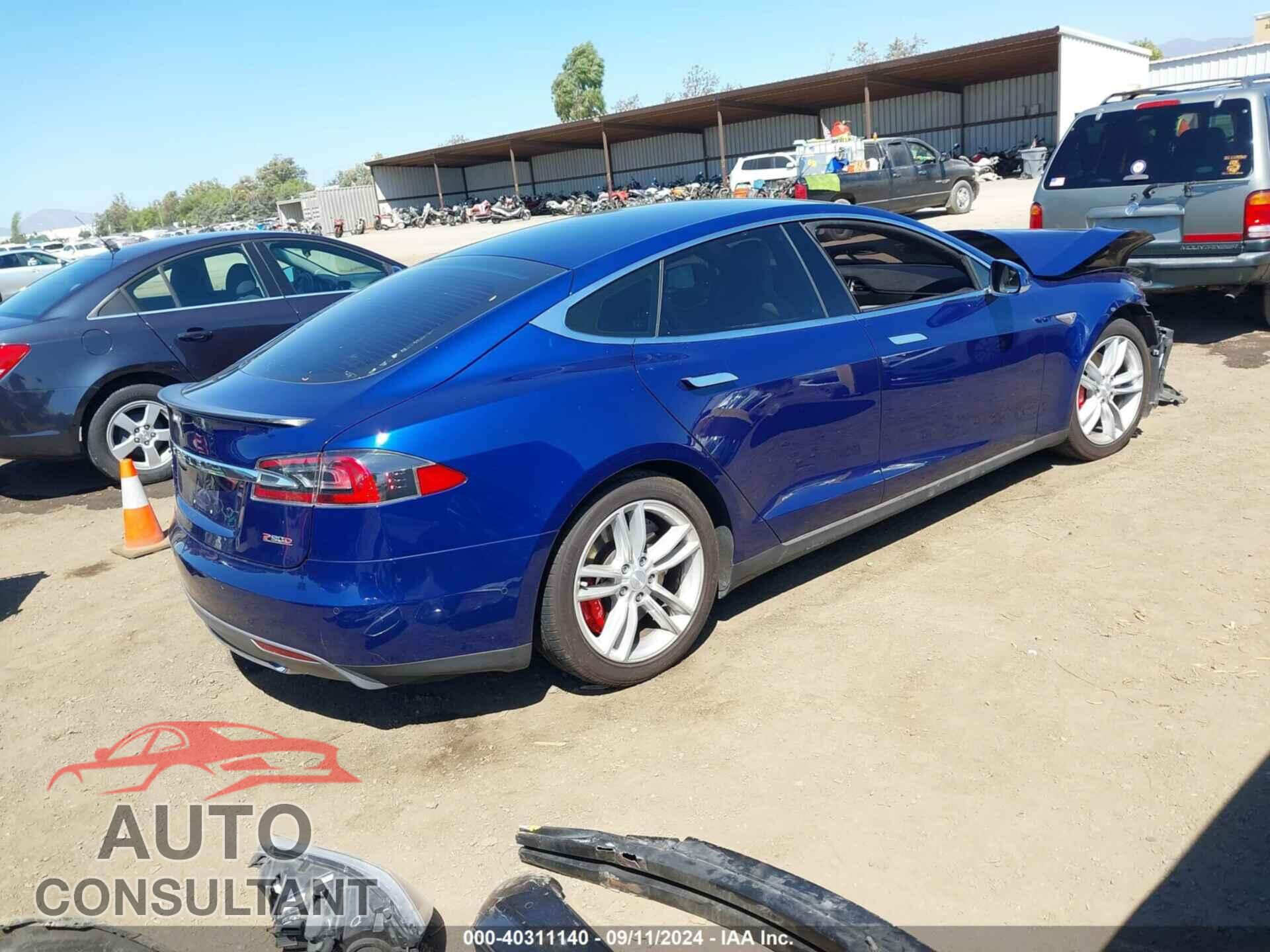 TESLA MODEL S 2015 - 5YJSA1E48FF114703