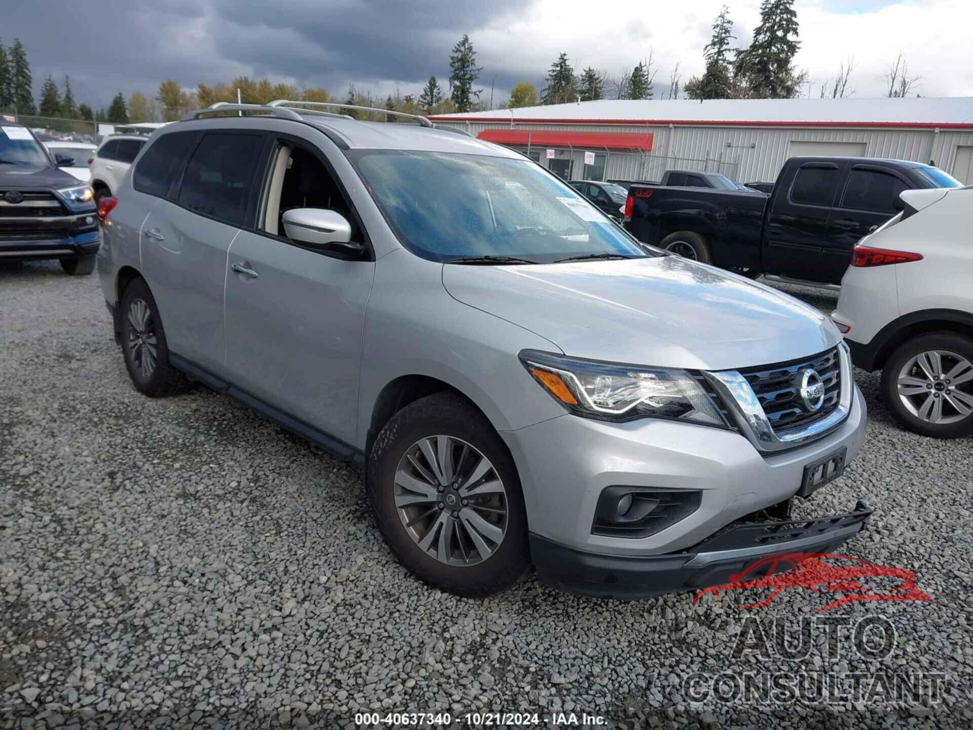 NISSAN PATHFINDER 2018 - 5N1DR2MM6JC619097