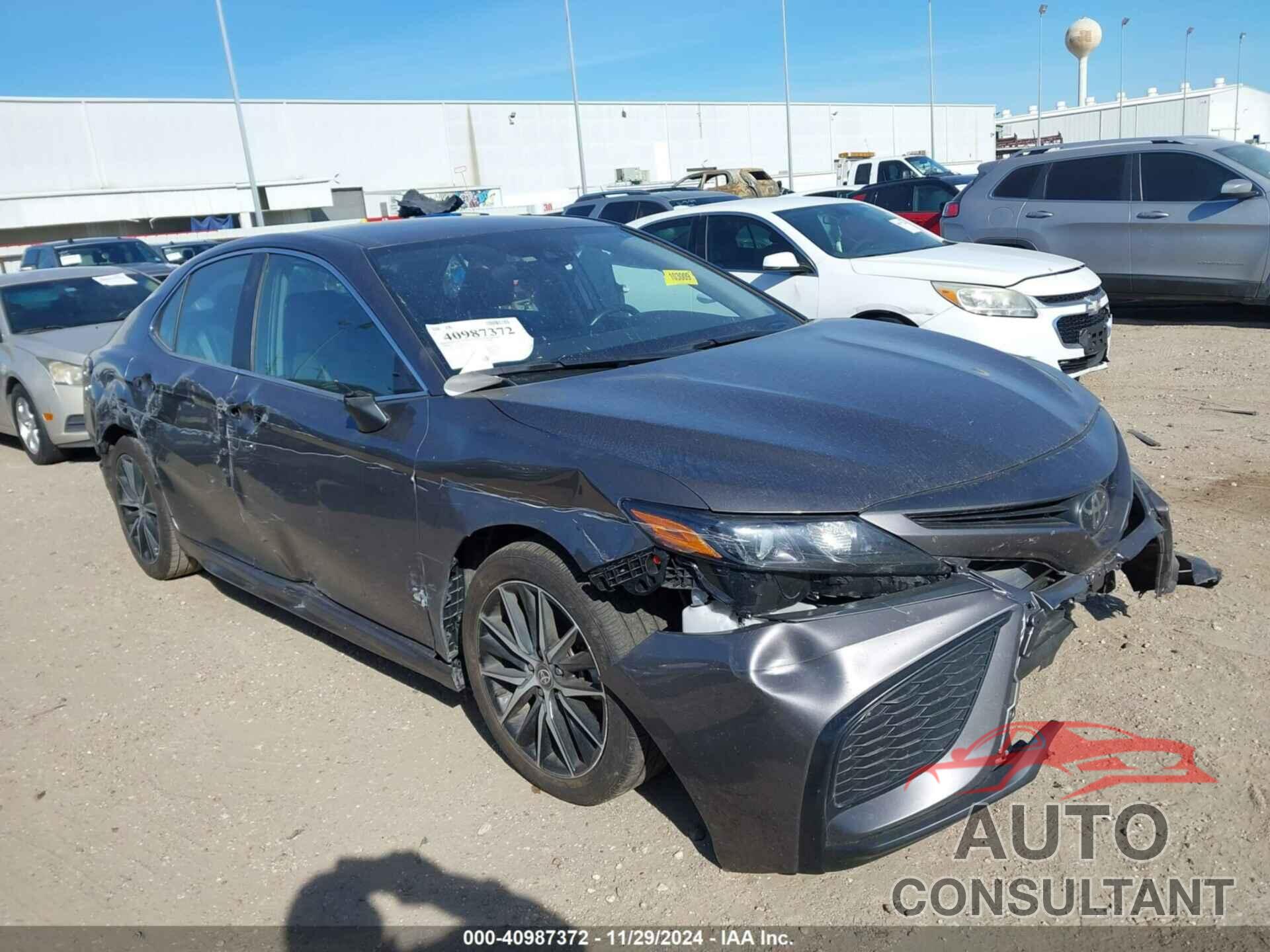 TOYOTA CAMRY 2023 - 4T1G11AK7PU756196