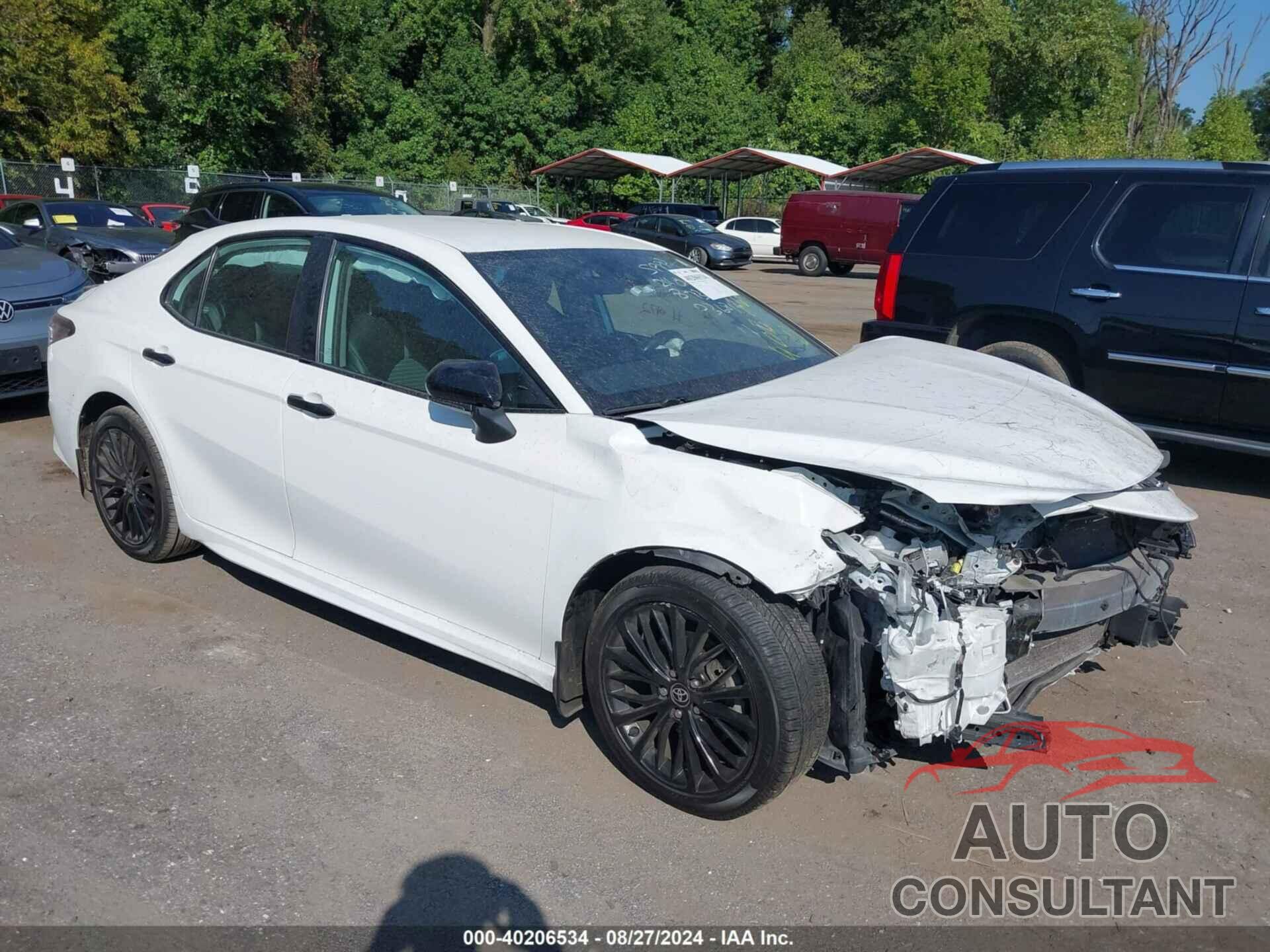 TOYOTA CAMRY 2022 - 4T1G11AK4NU036819