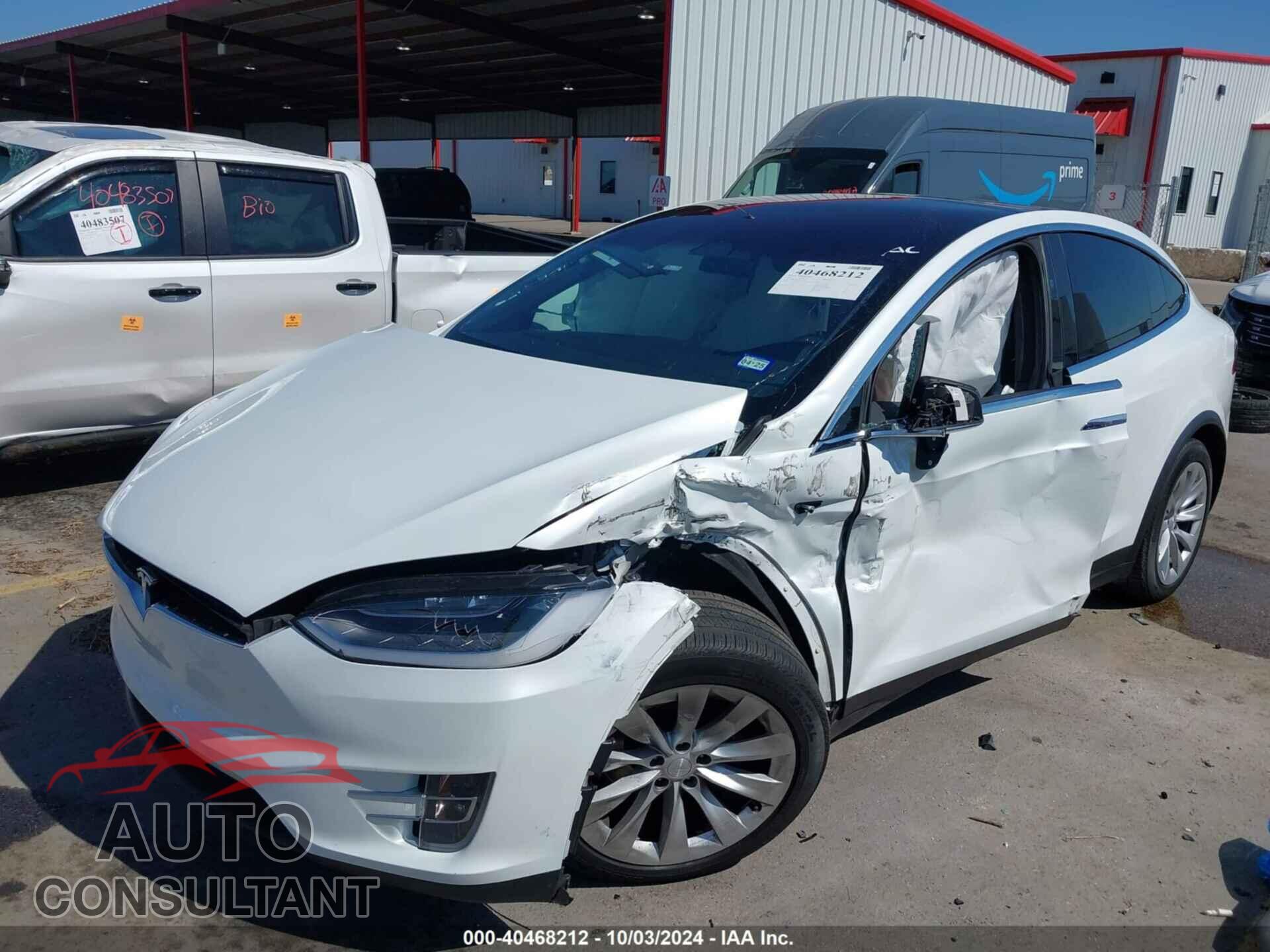 TESLA MODEL X 2018 - 5YJXCBE21JF139990