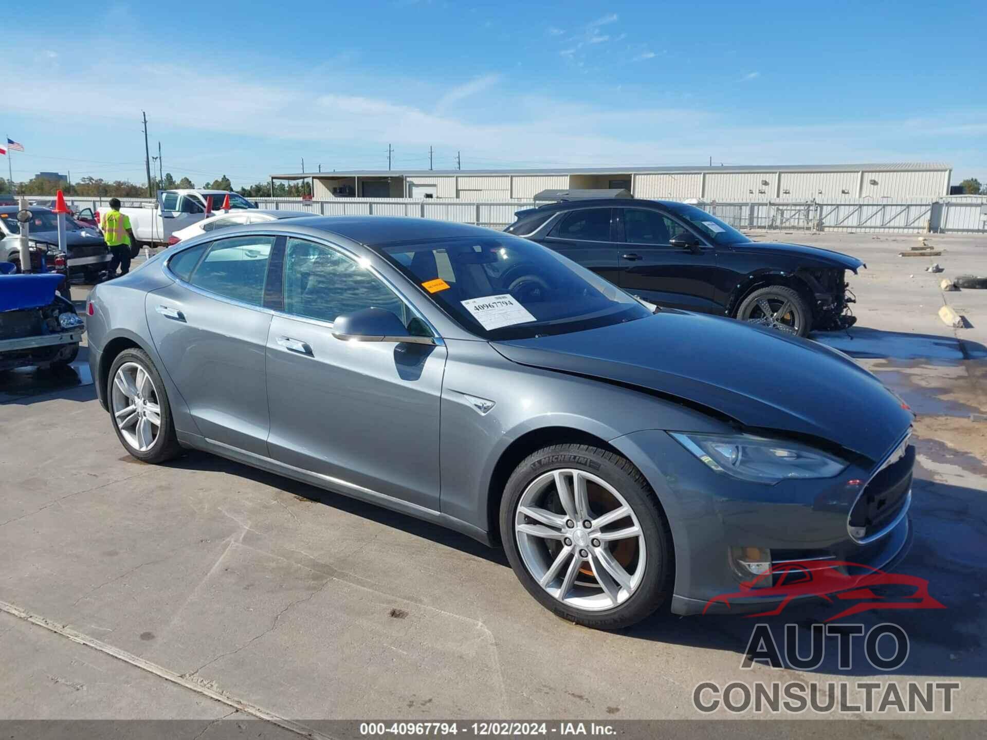 TESLA MODEL S 2013 - 5YJSA1CN4DFP06768
