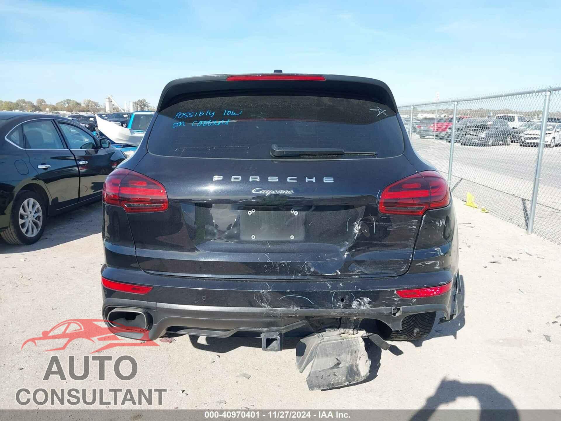 PORSCHE CAYENNE 2017 - WP1AA2A23HKA82561