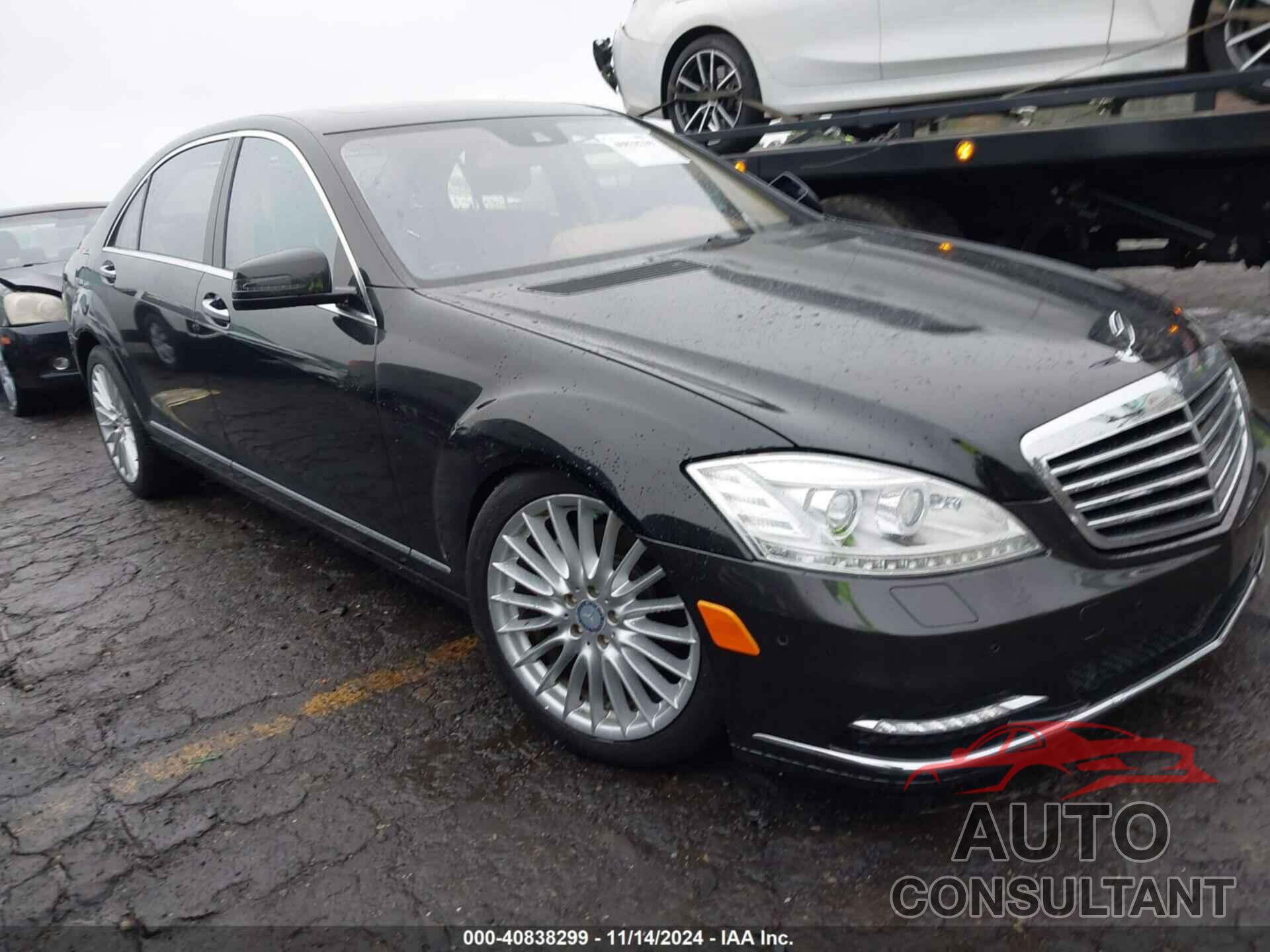 MERCEDES-BENZ S 550 2010 - WDDNG7BB5AA331683