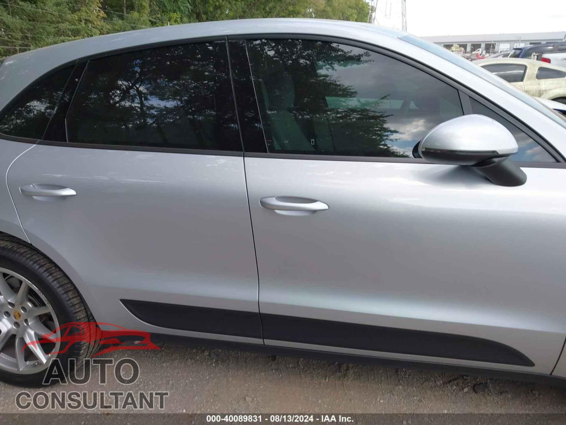 PORSCHE MACAN 2018 - WP1AA2A55JLB08331
