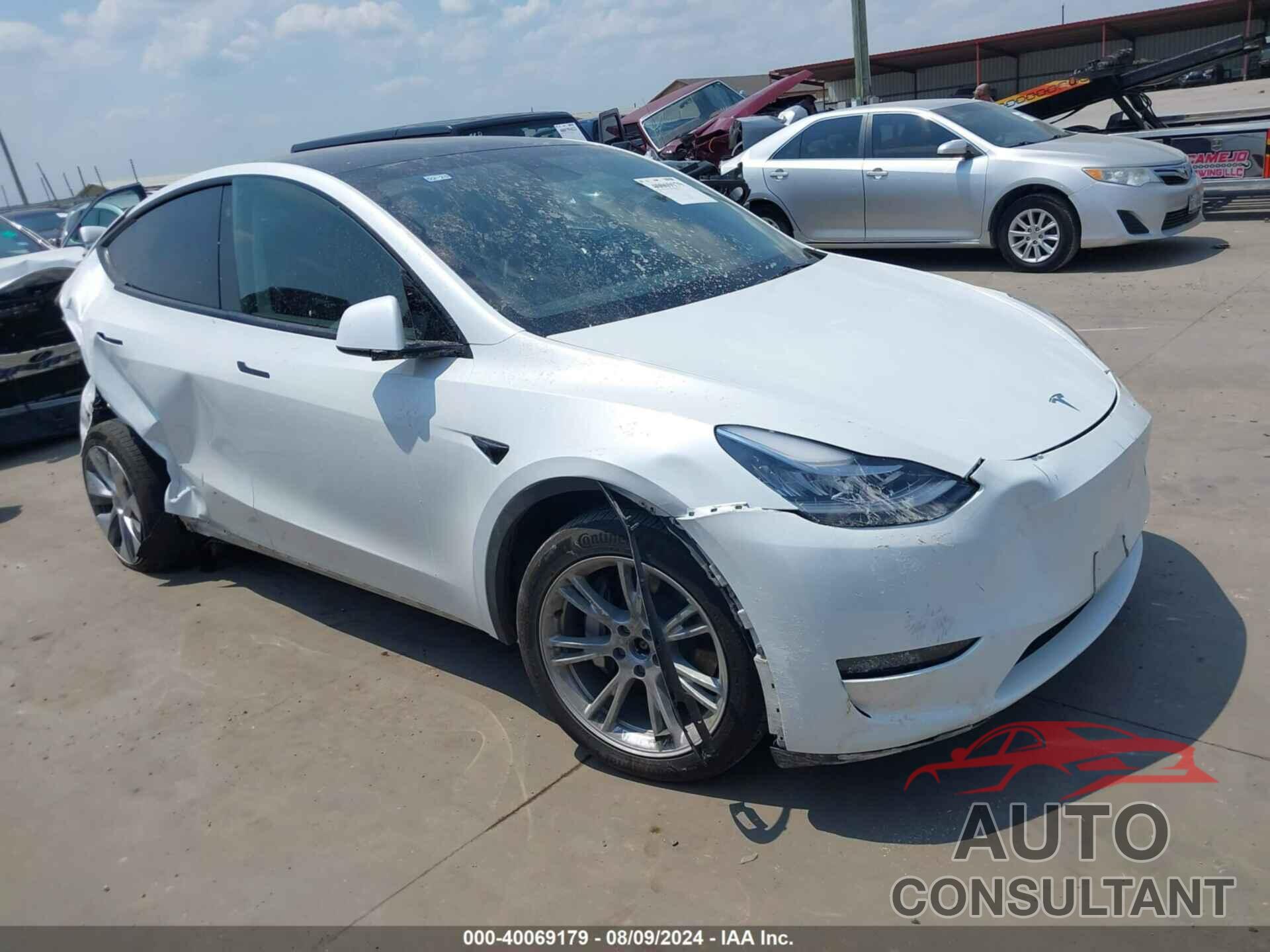 TESLA MODEL Y 2023 - 7SAYGDEE7PA074747