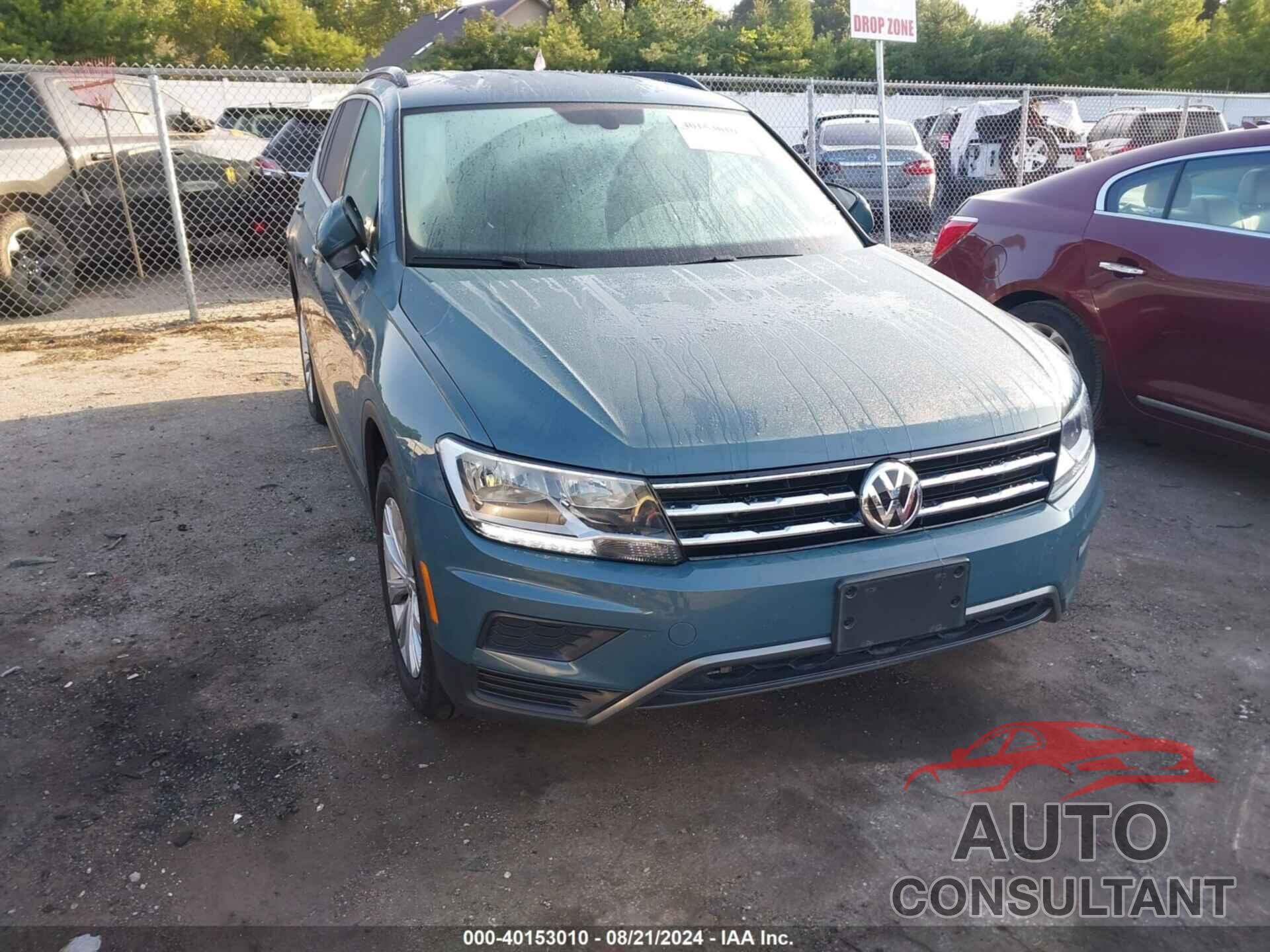 VOLKSWAGEN TIGUAN 2019 - 3VV2B7AX4KM104158