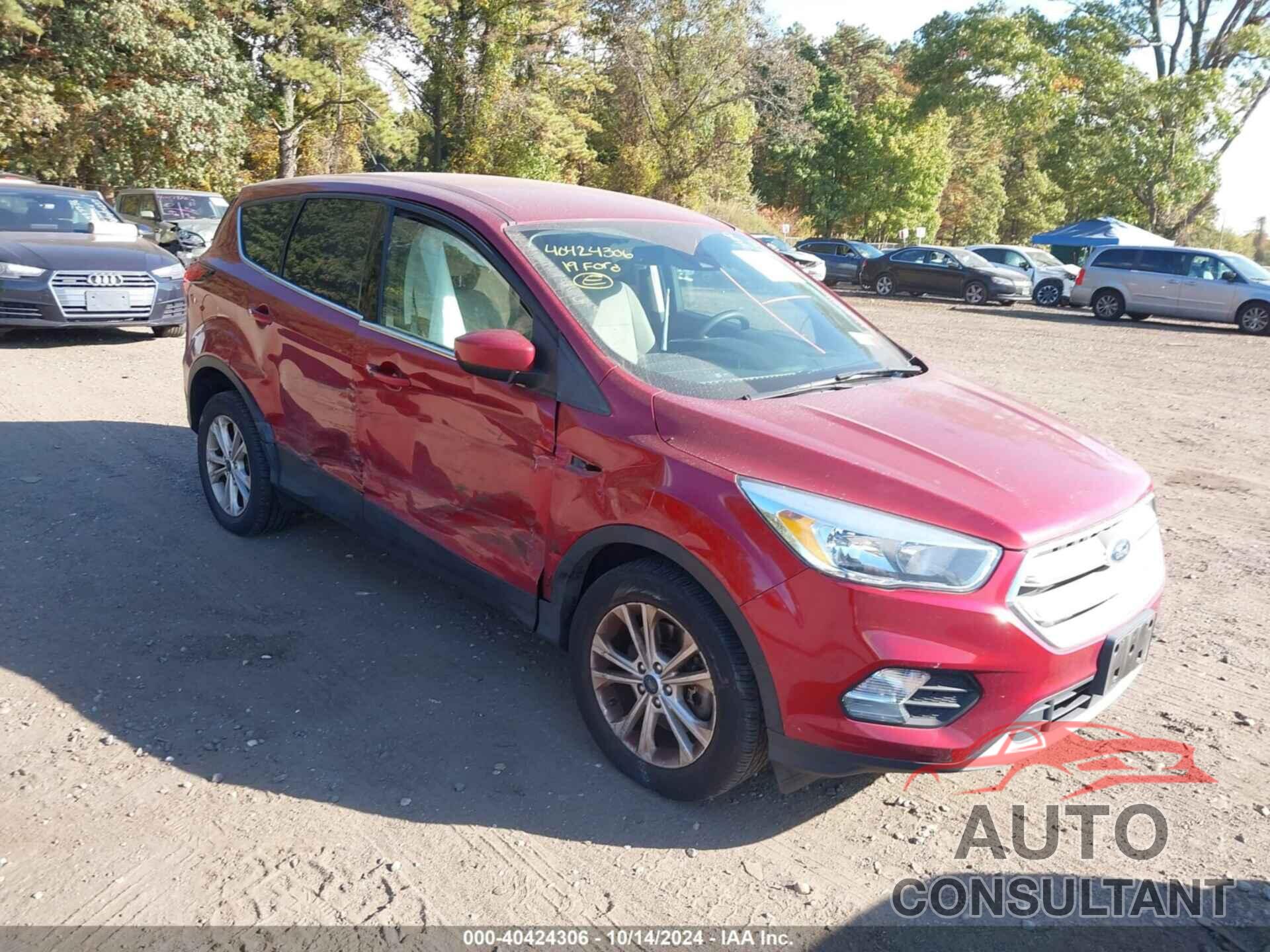FORD ESCAPE 2019 - 1FMCU9GD0KUB91067