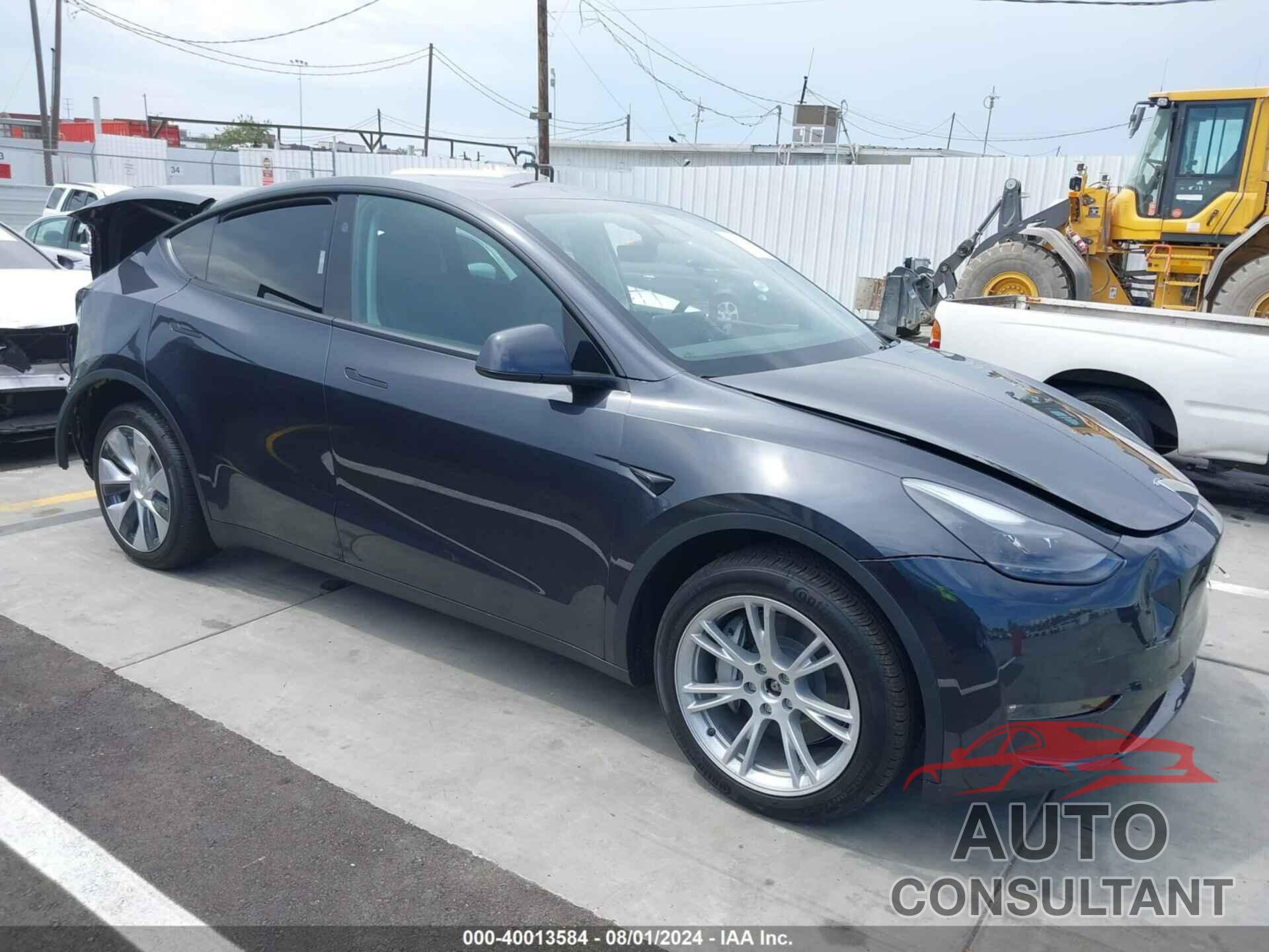 TESLA MODEL Y 2024 - 7SAYGDEE8RF031962