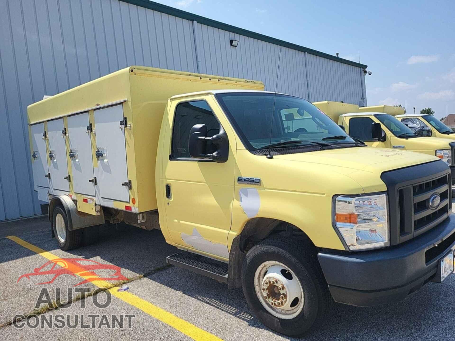 FORD ECONOLINE 2017 - 1FDXE4FS4HDC69019