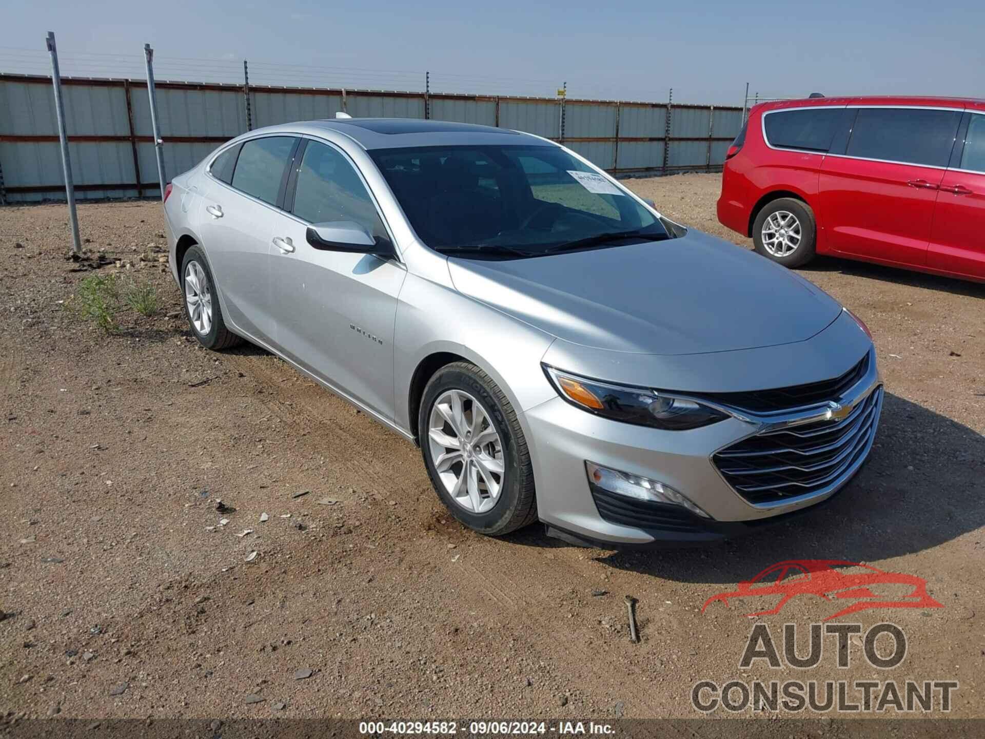 CHEVROLET MALIBU 2022 - 1G1ZD5ST9NF161475