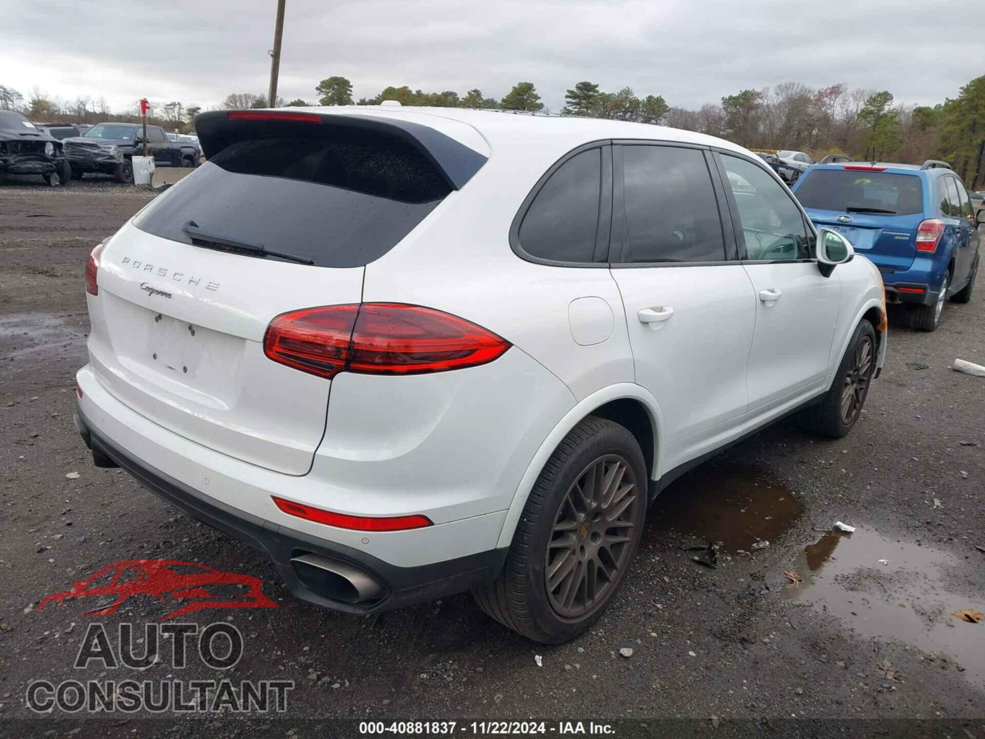 PORSCHE CAYENNE 2017 - WP1AA2A29HKA84489
