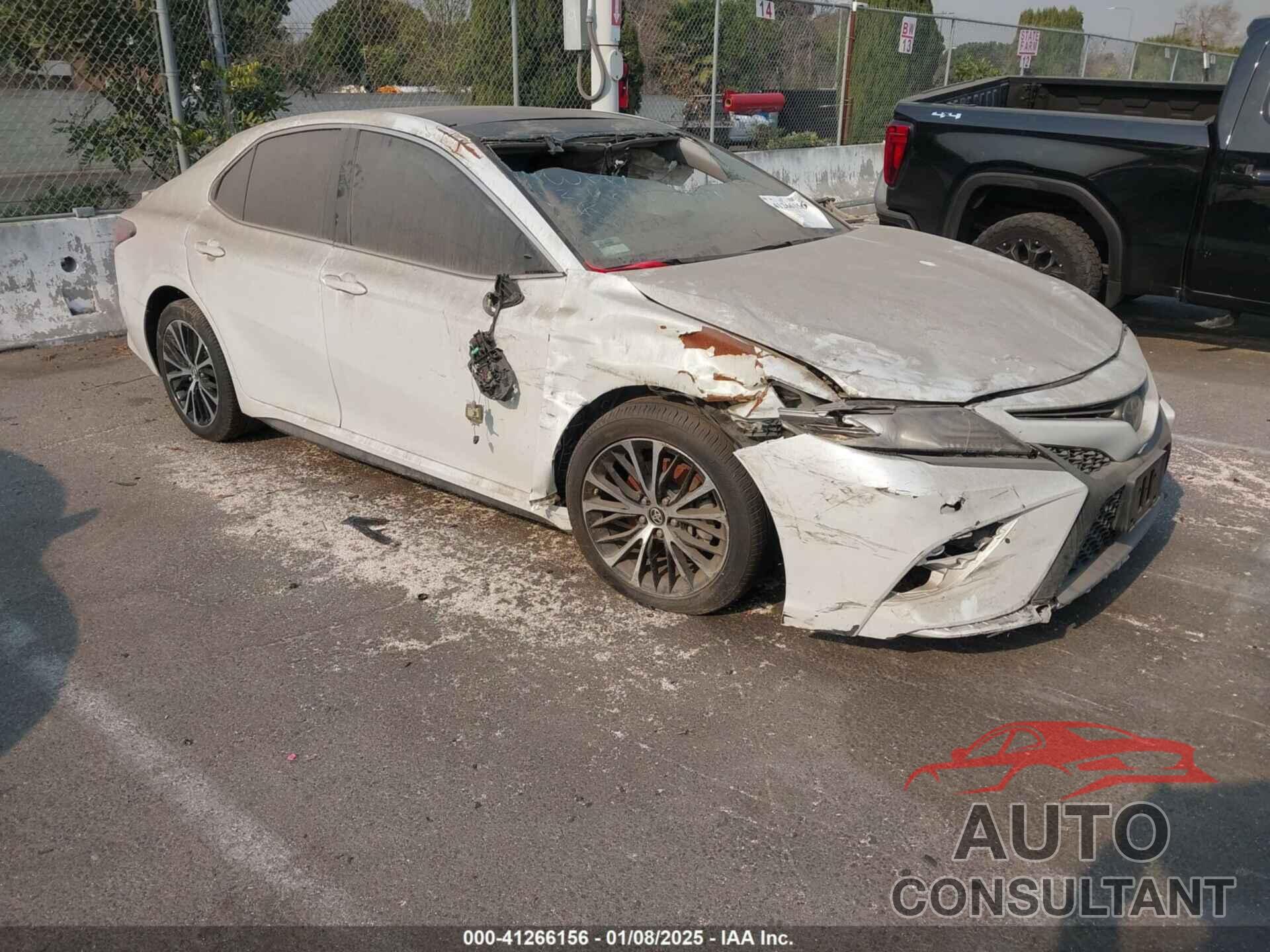 TOYOTA CAMRY 2018 - 4T1BZ1HK9JU015418