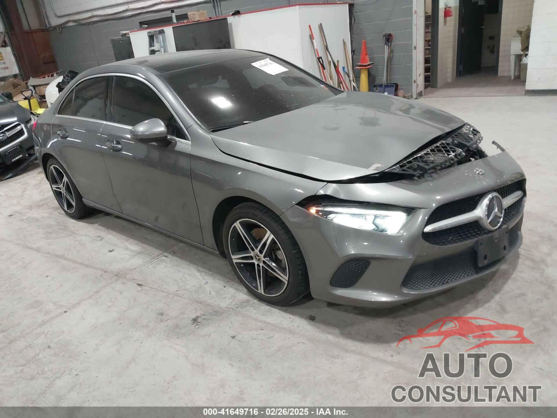 MERCEDES-BENZ A 220 2019 - WDD3G4FB2KW020829