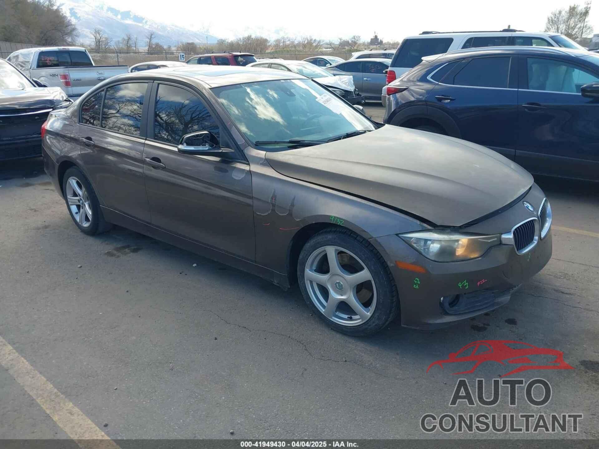 BMW 320I 2014 - WBA3C3C58EF983816