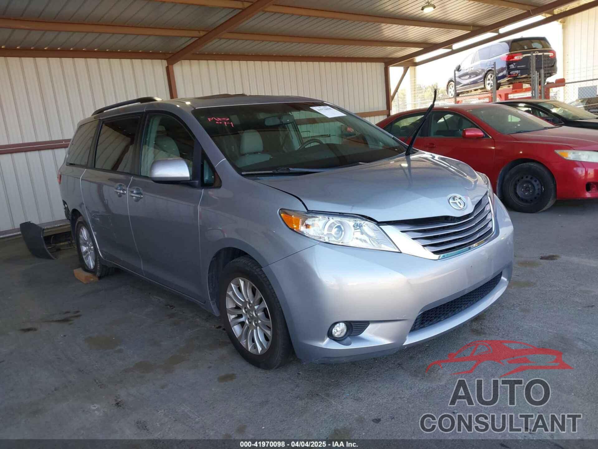 TOYOTA SIENNA 2015 - 5TDYK3DC9FS611086