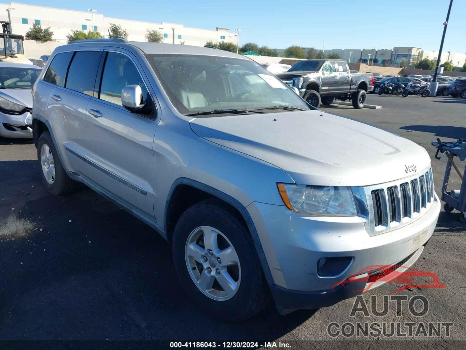 JEEP GRAND CHEROKEE 2011 - 1J4RS4GG3BC557184