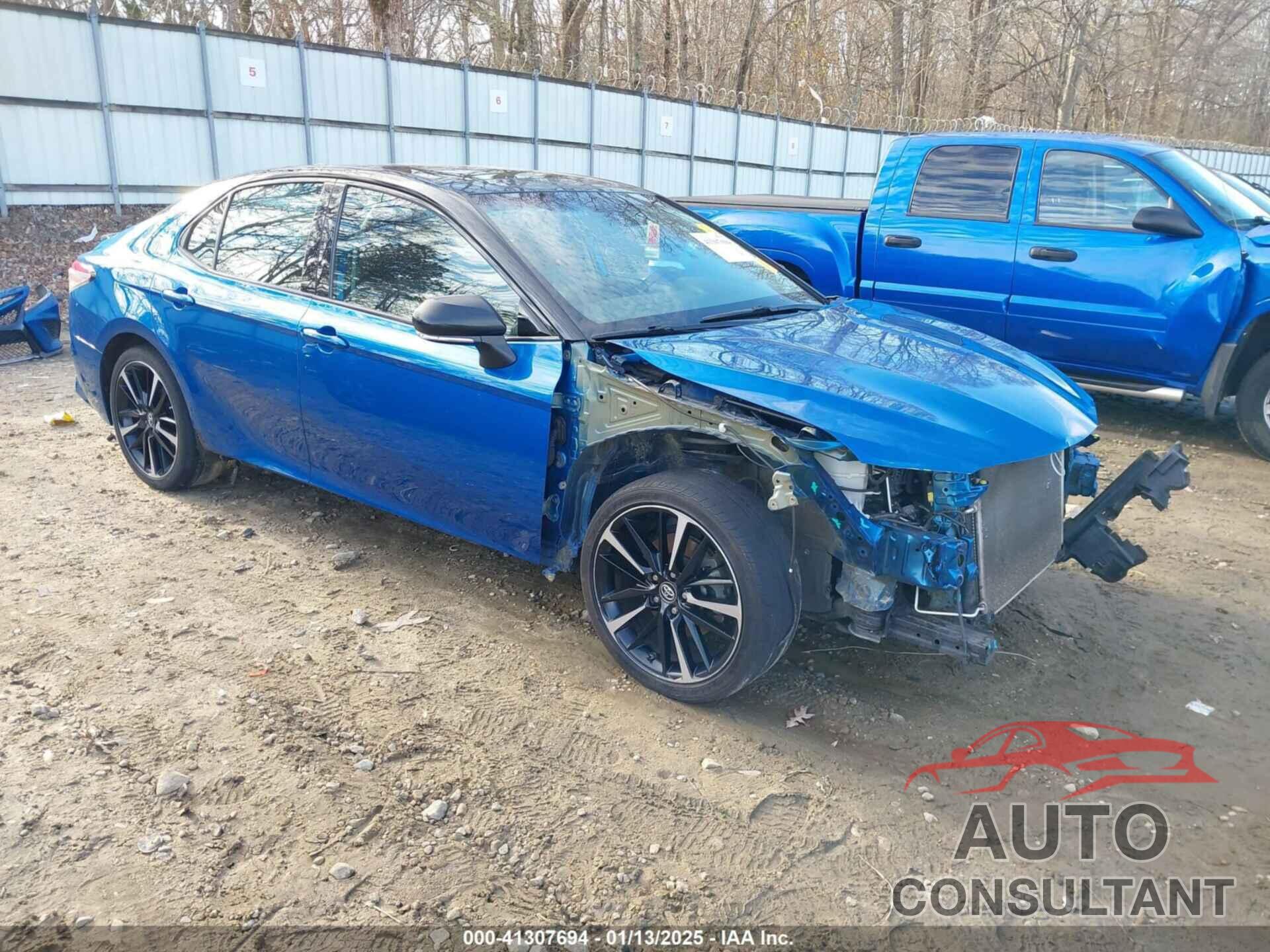 TOYOTA CAMRY 2019 - 4T1B61HK8KU220089