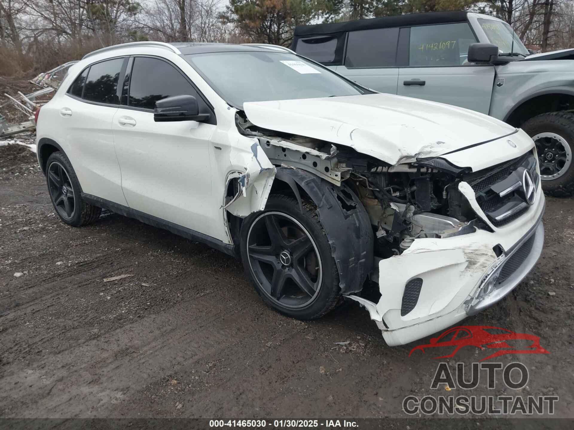 MERCEDES-BENZ GLA 250 2015 - WDCTG4GB4FJ037668