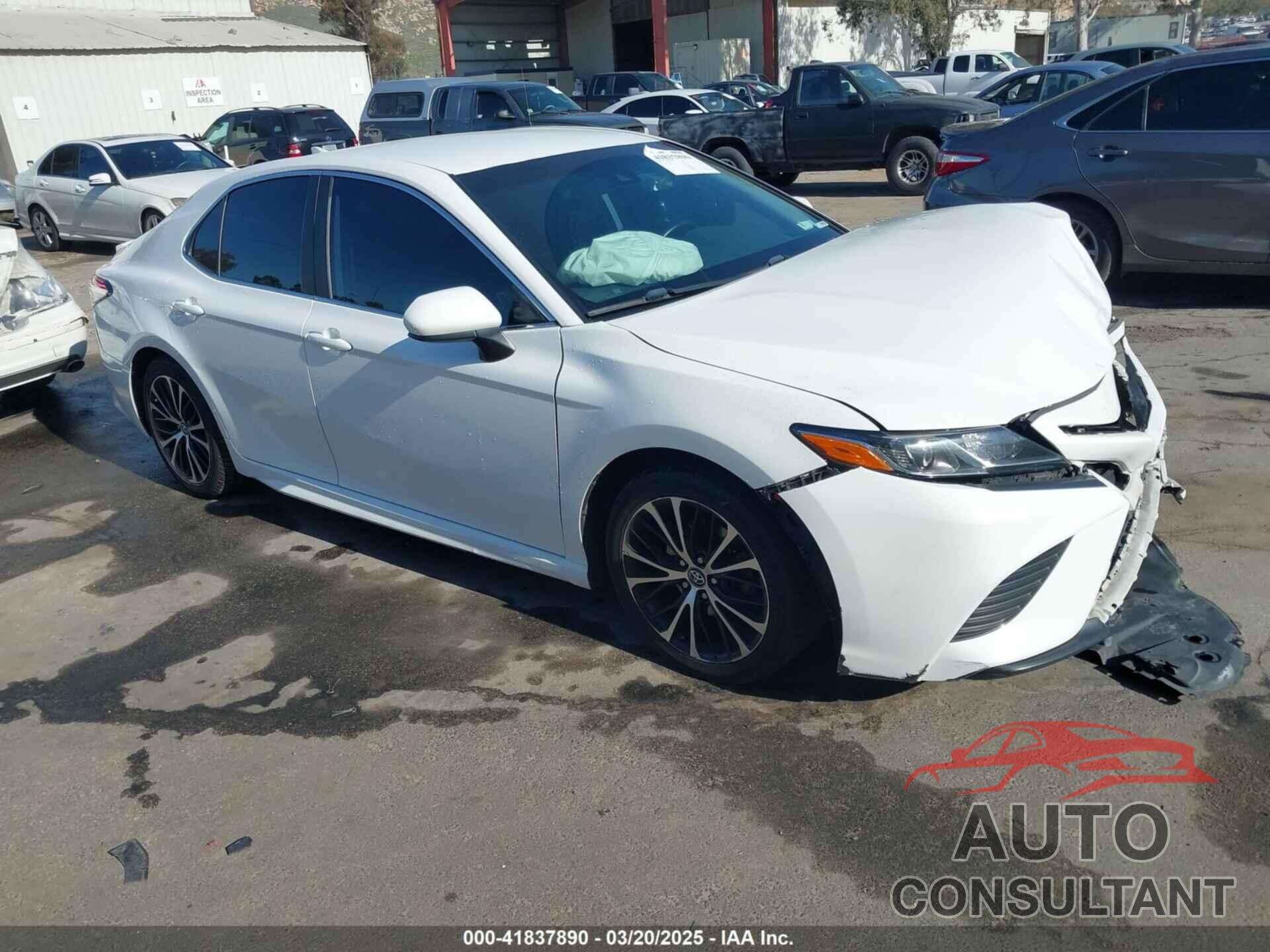 TOYOTA CAMRY 2020 - 4T1G11AK6LU929149