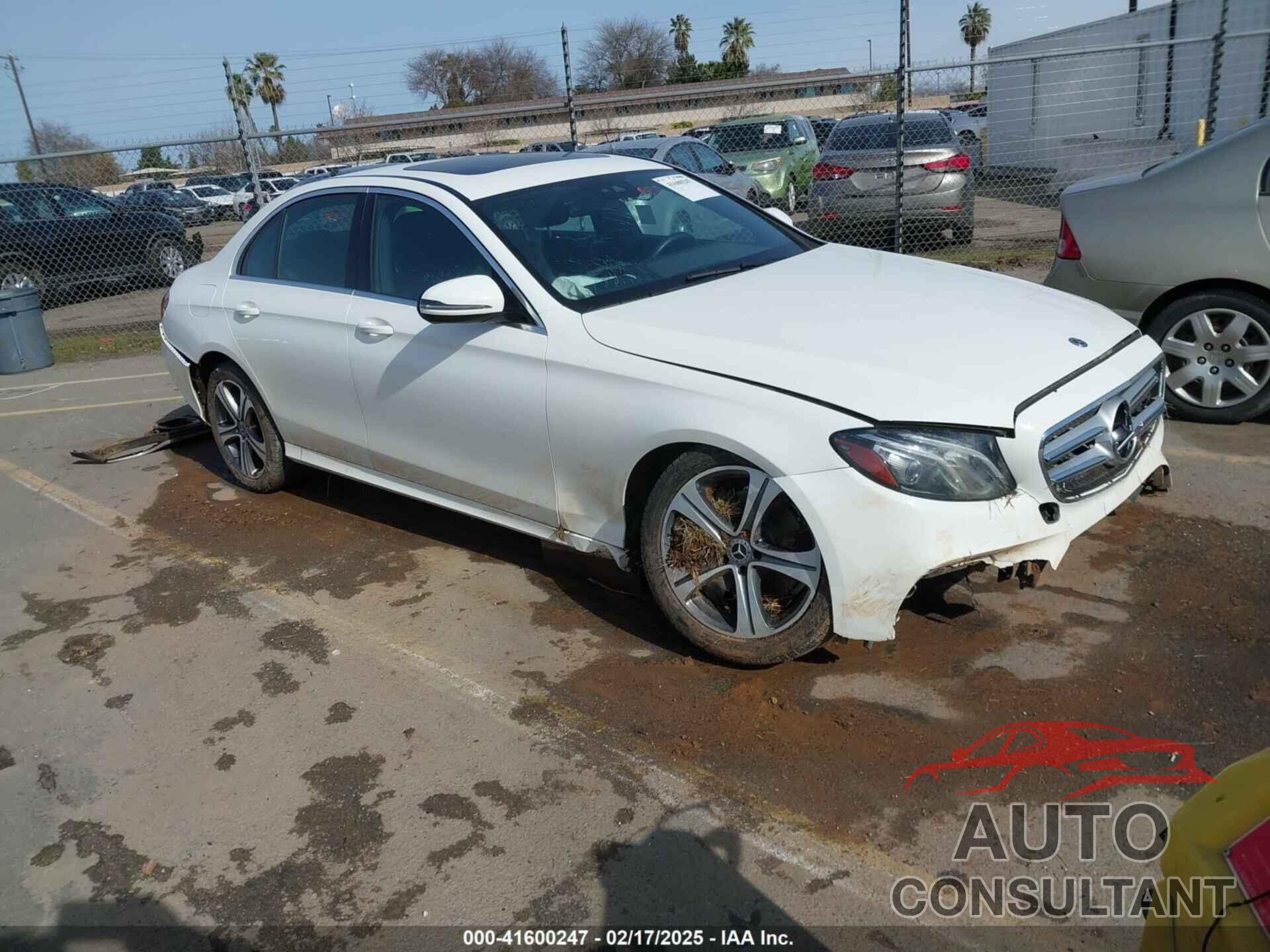 MERCEDES-BENZ E 300 2019 - WDDZF4JB8KA597205