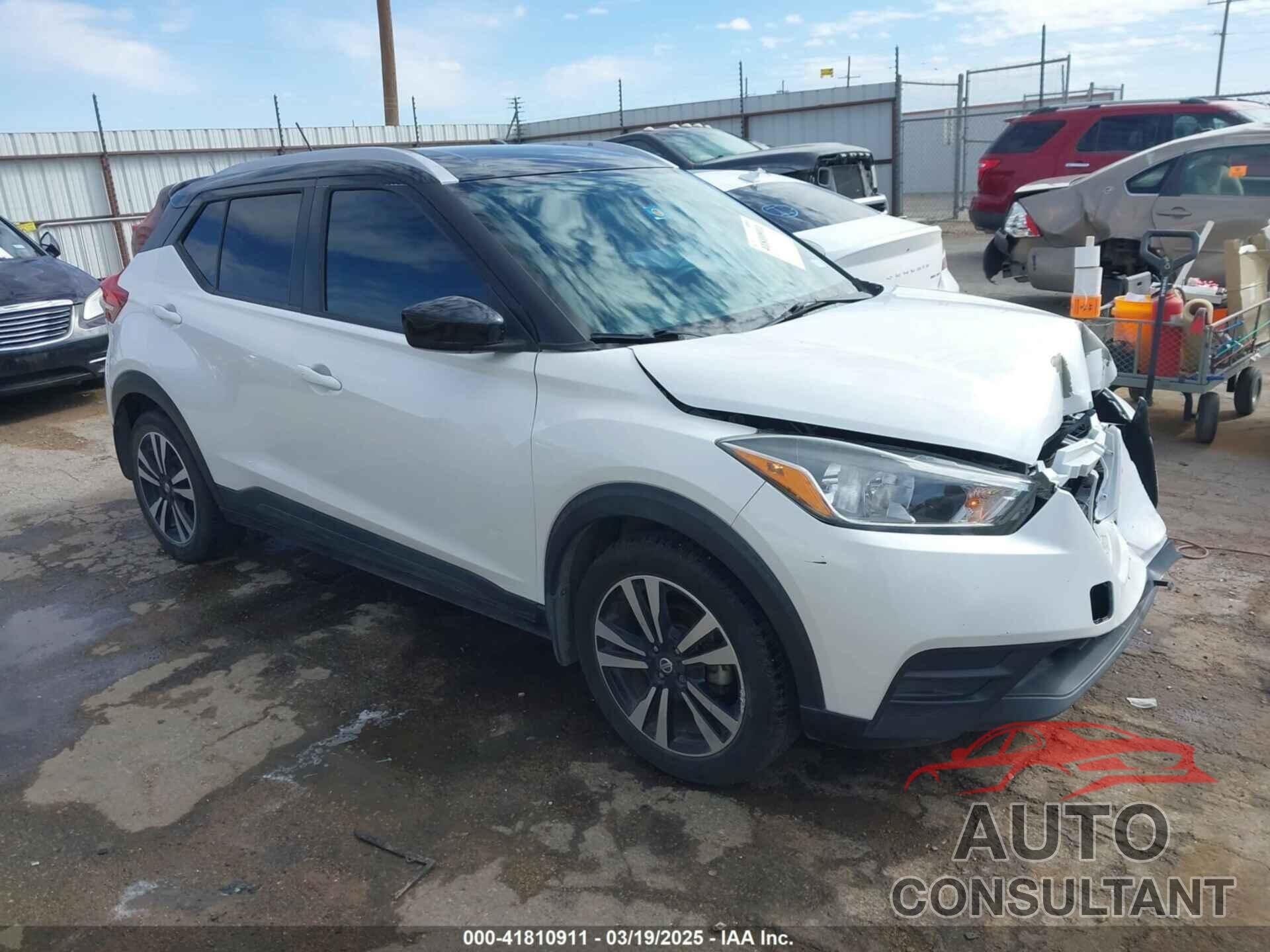 NISSAN KICKS 2018 - 3N1CP5CU9JL539387
