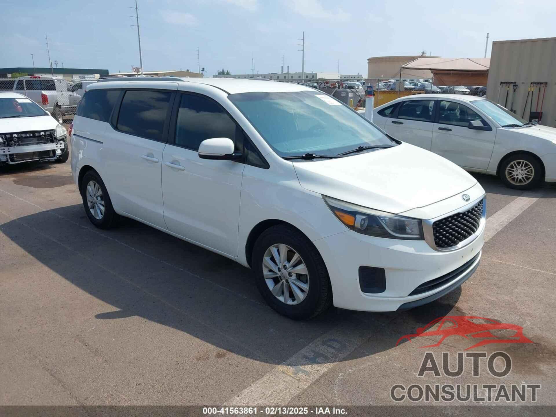 KIA SEDONA 2015 - KNDMB5C15F6026922