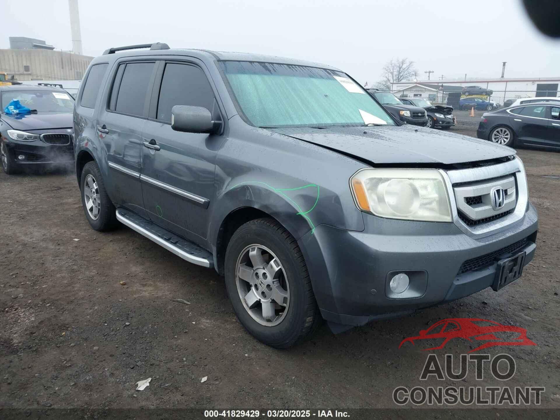 HONDA PILOT 2010 - 5FNYF4H80AB011277